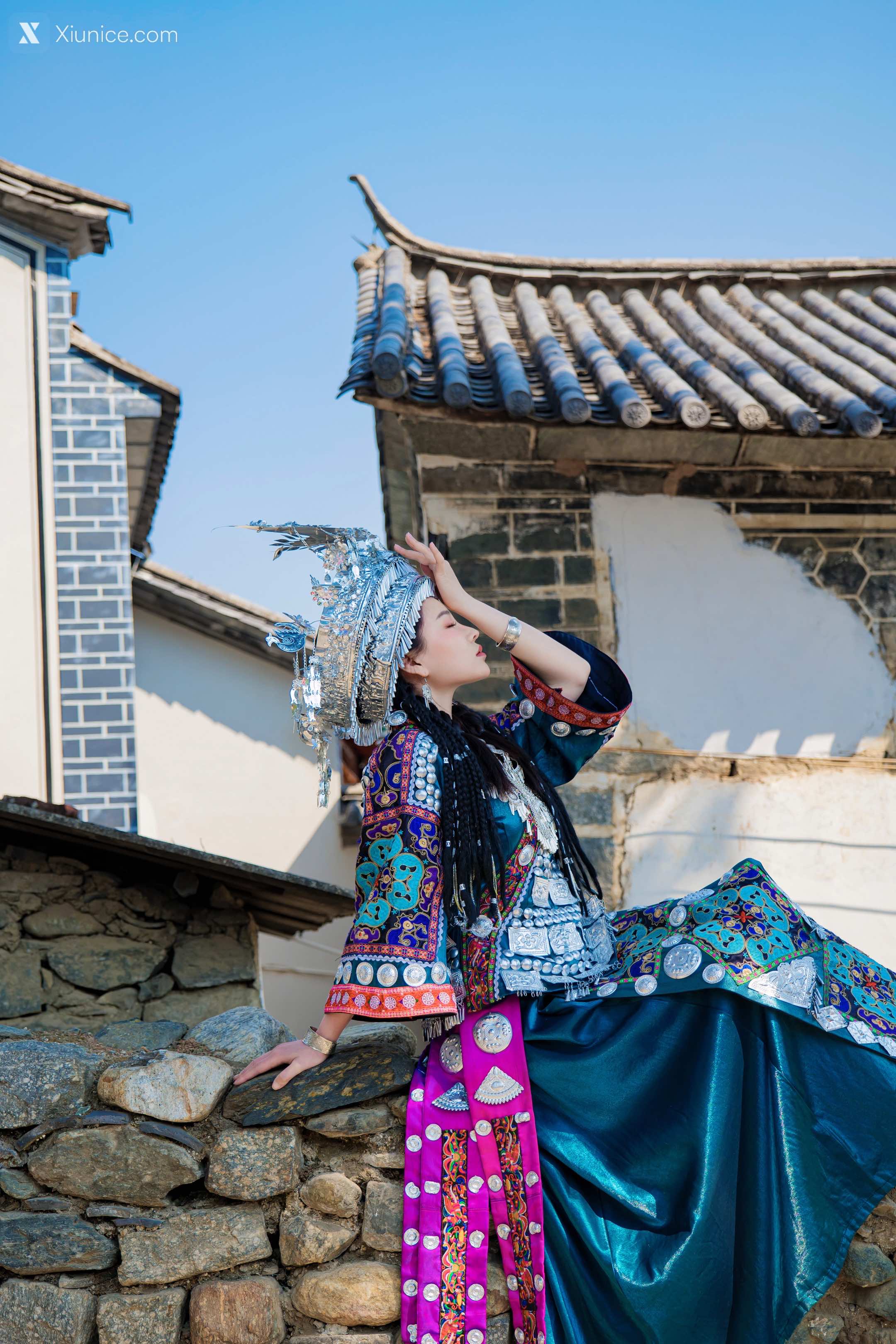 Coser 年年Nnian 苗疆女孩 11