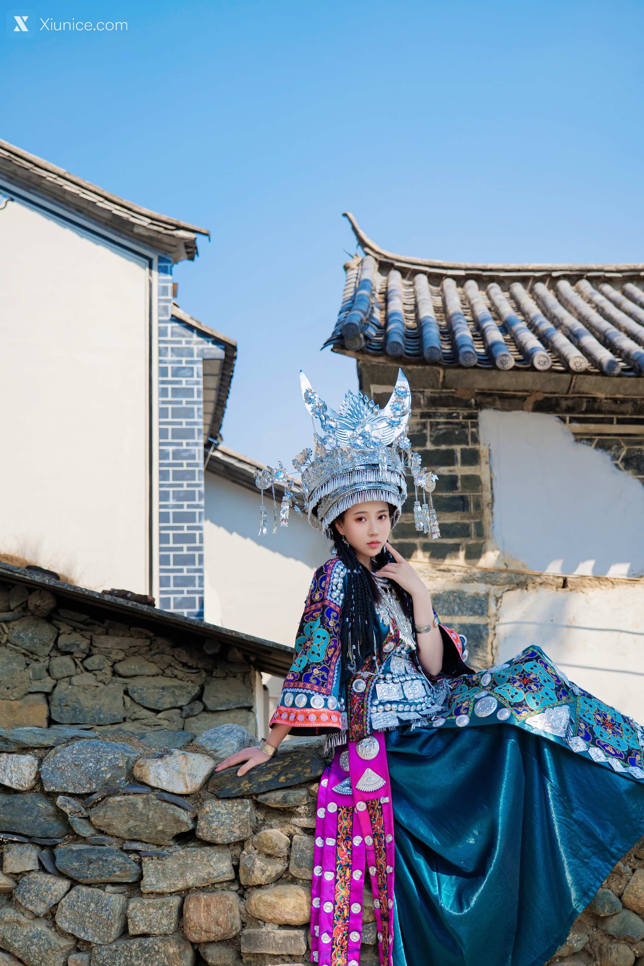Coser 年年Nnian 苗疆女孩 13