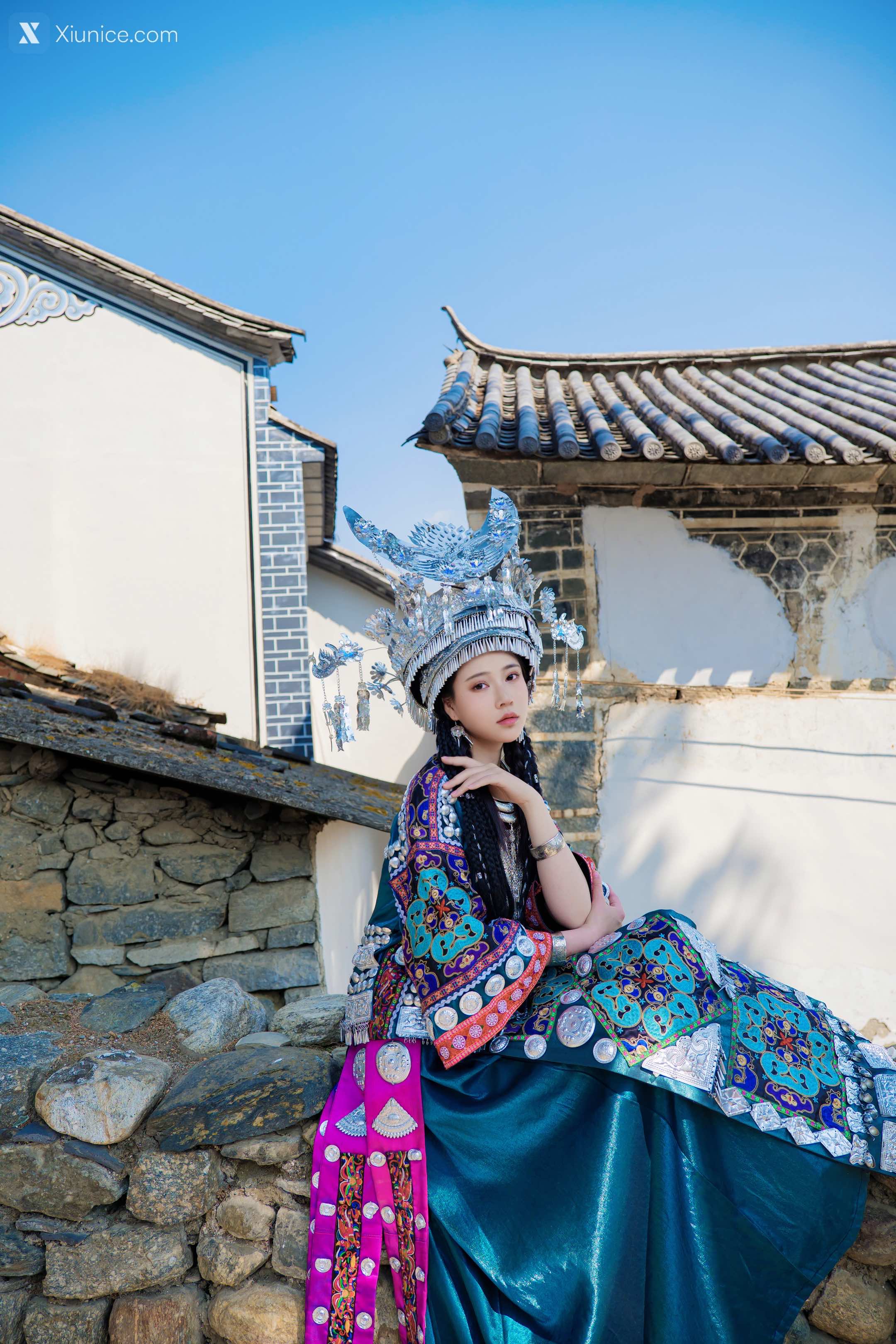 Coser 年年Nnian 苗疆女孩 14