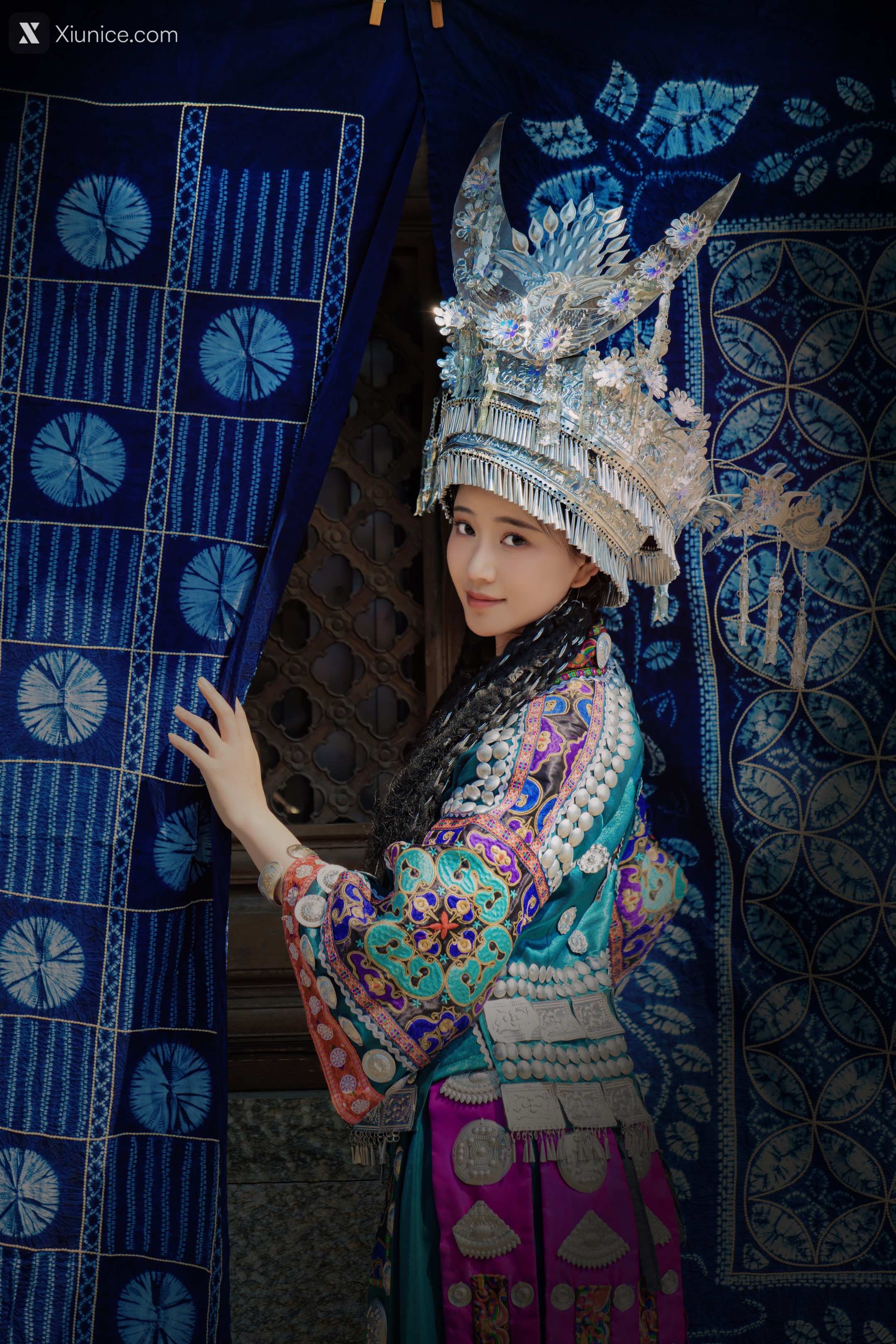 Coser 年年Nnian 苗疆女孩 15