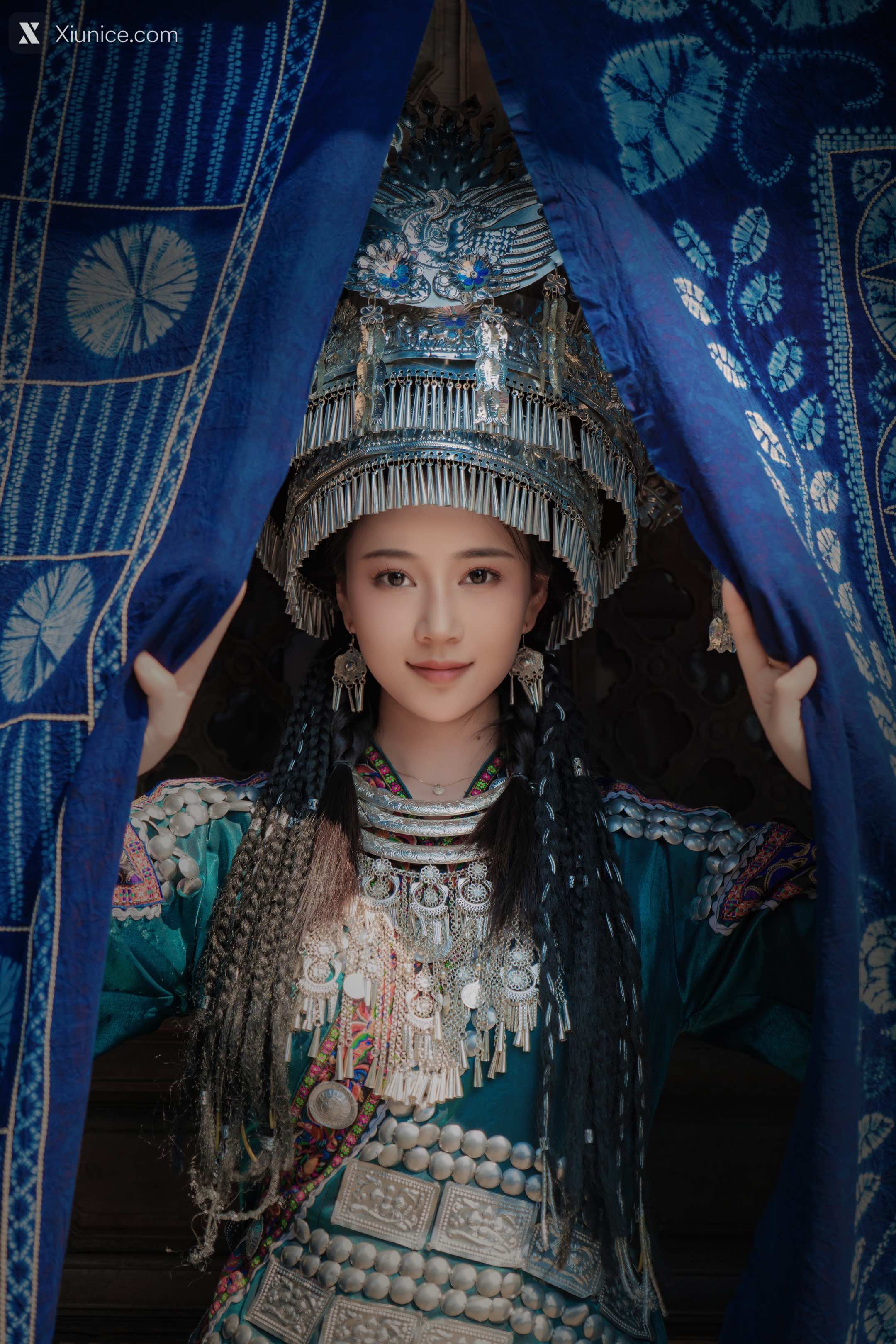 Coser 年年Nnian 苗疆女孩 16