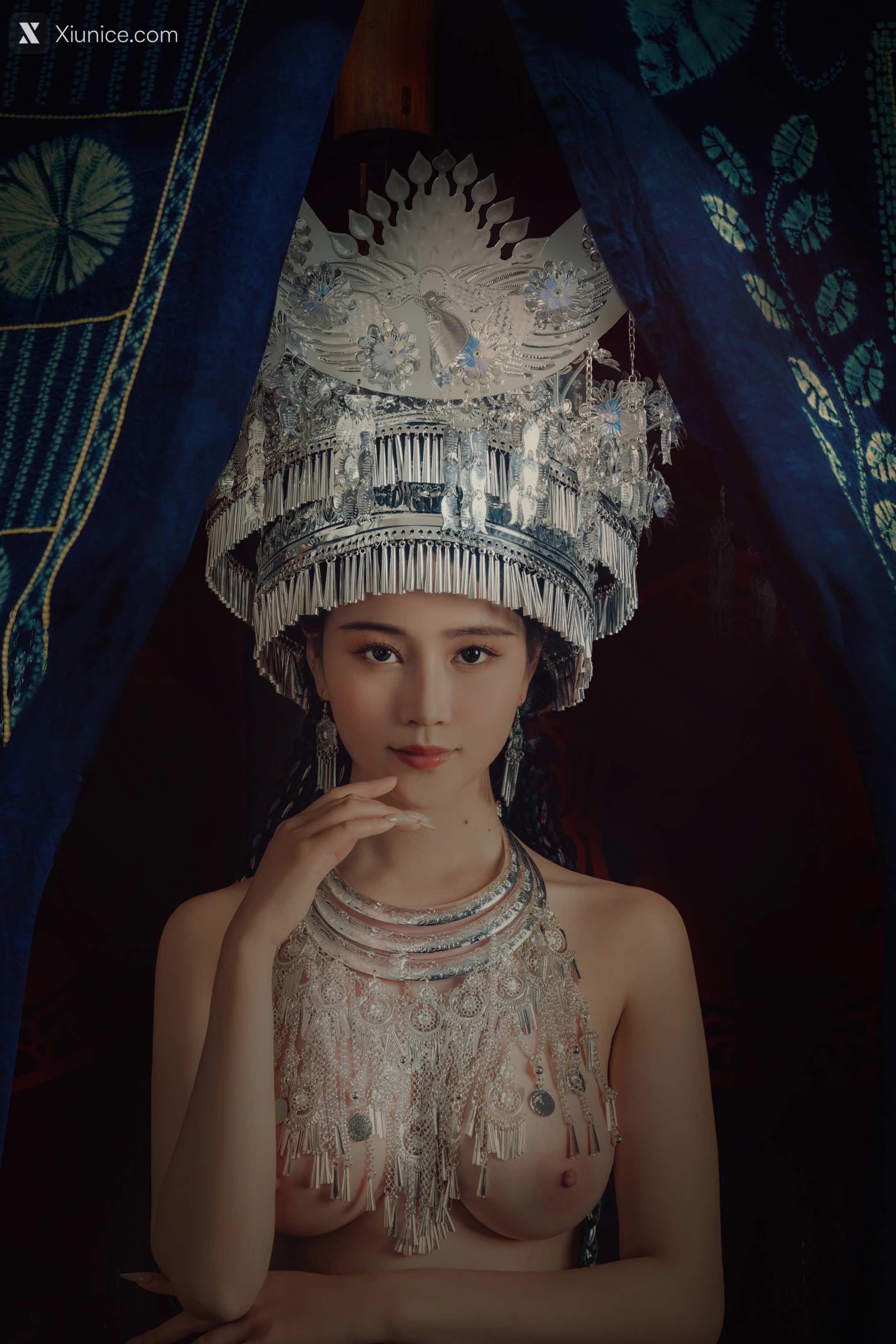 Coser 年年Nnian 苗疆女孩 17