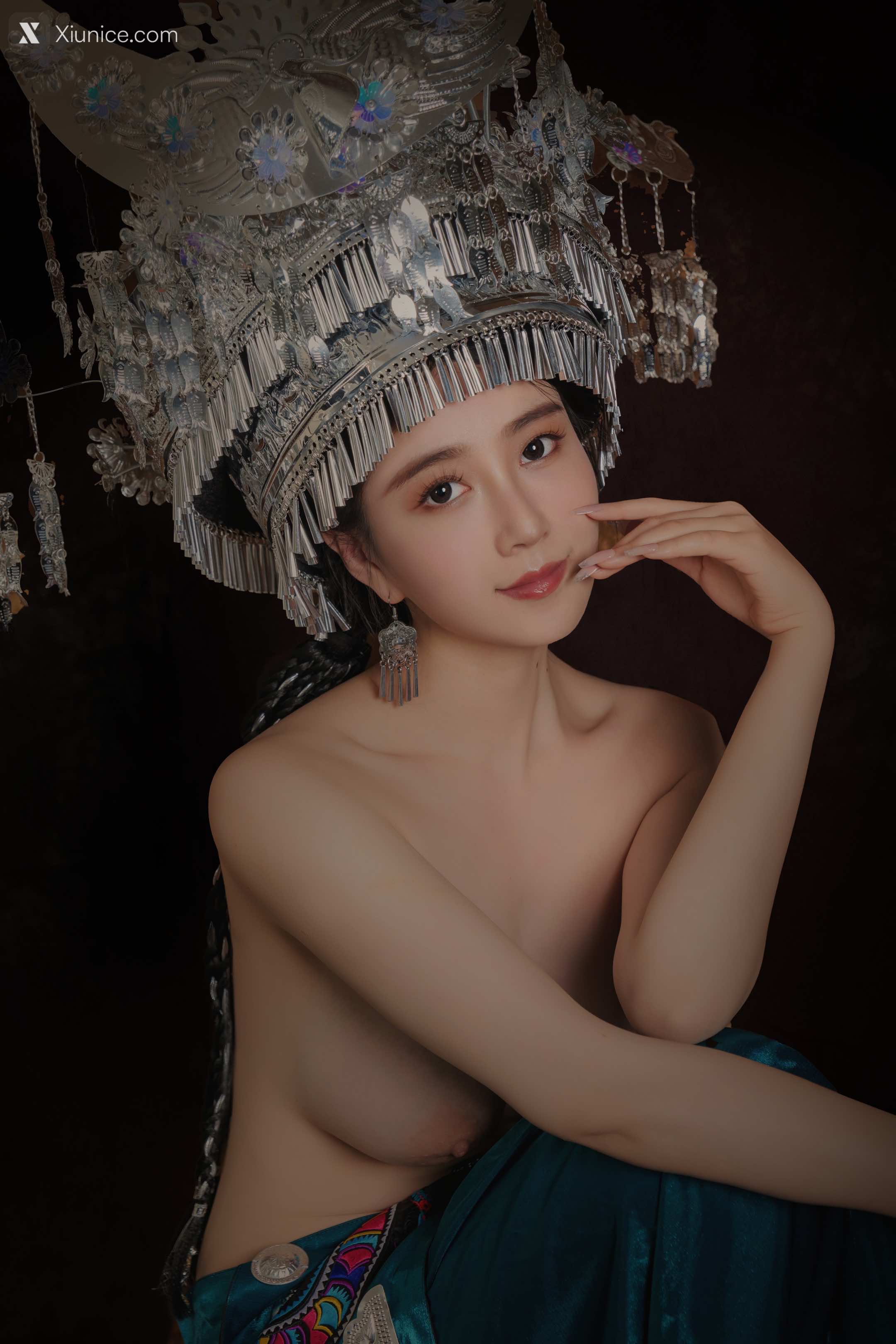 Coser 年年Nnian 苗疆女孩 29