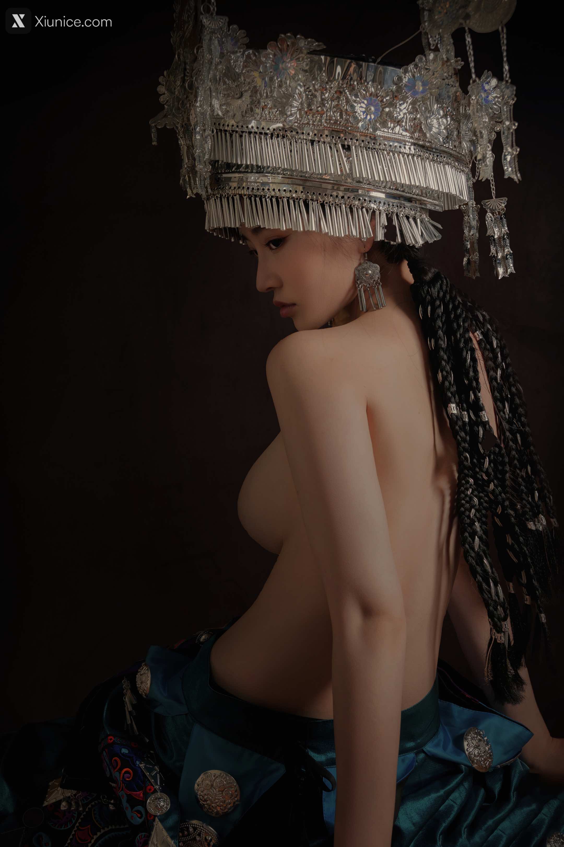 Coser 年年Nnian 苗疆女孩 42