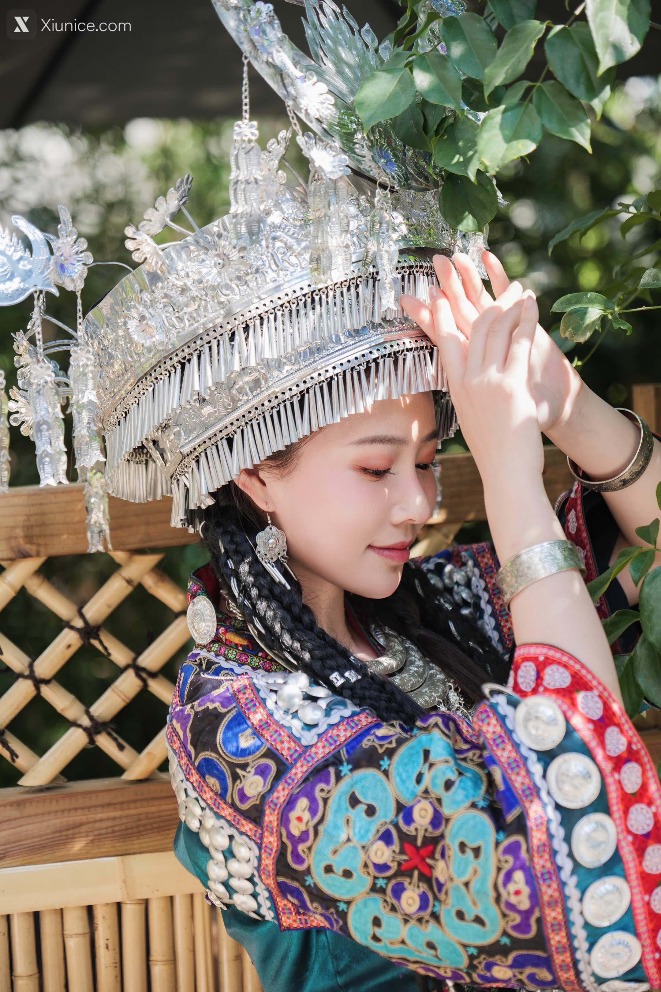 Coser 年年Nnian 苗疆女孩 45