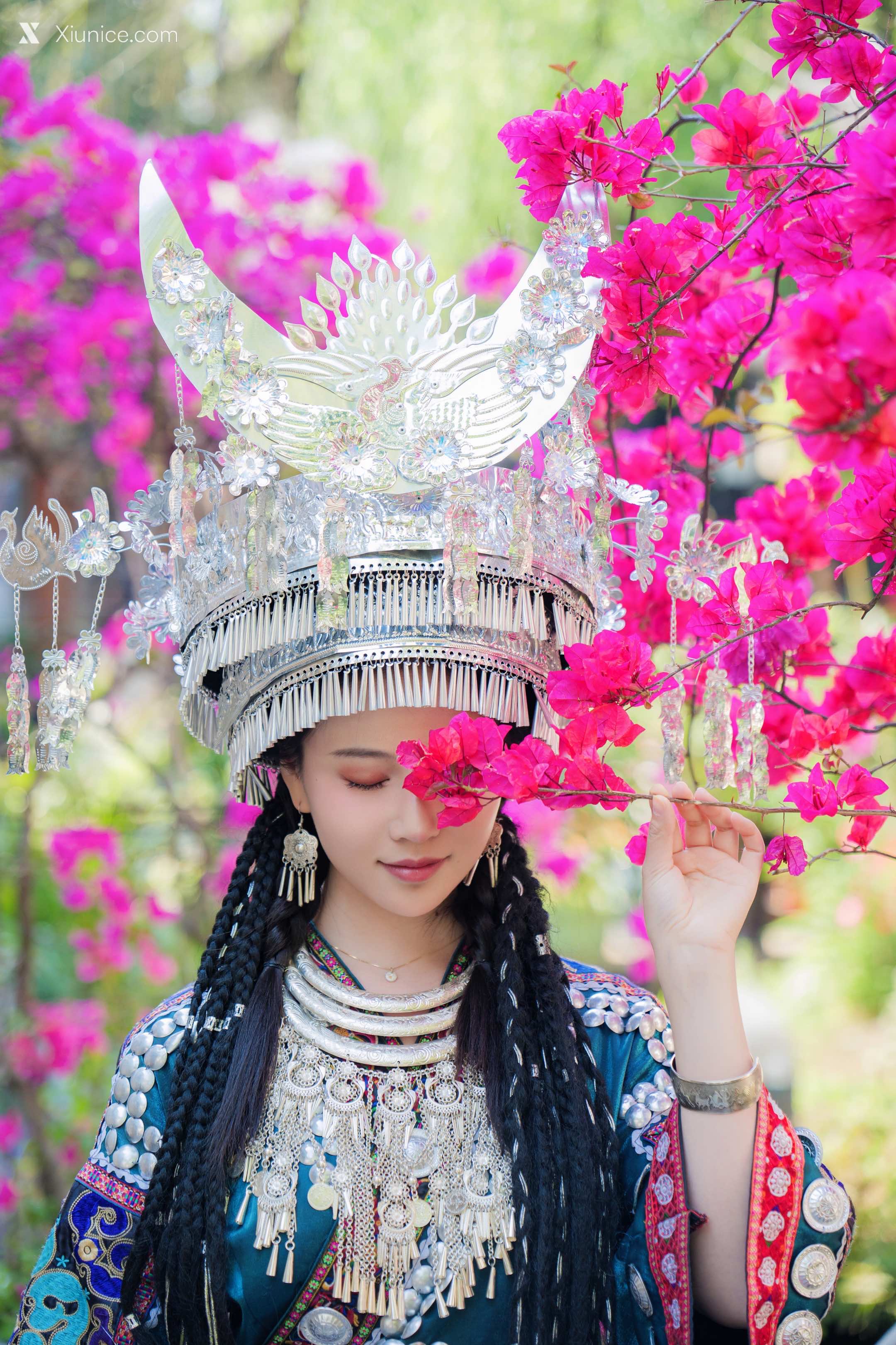 Coser 年年Nnian 苗疆女孩 6