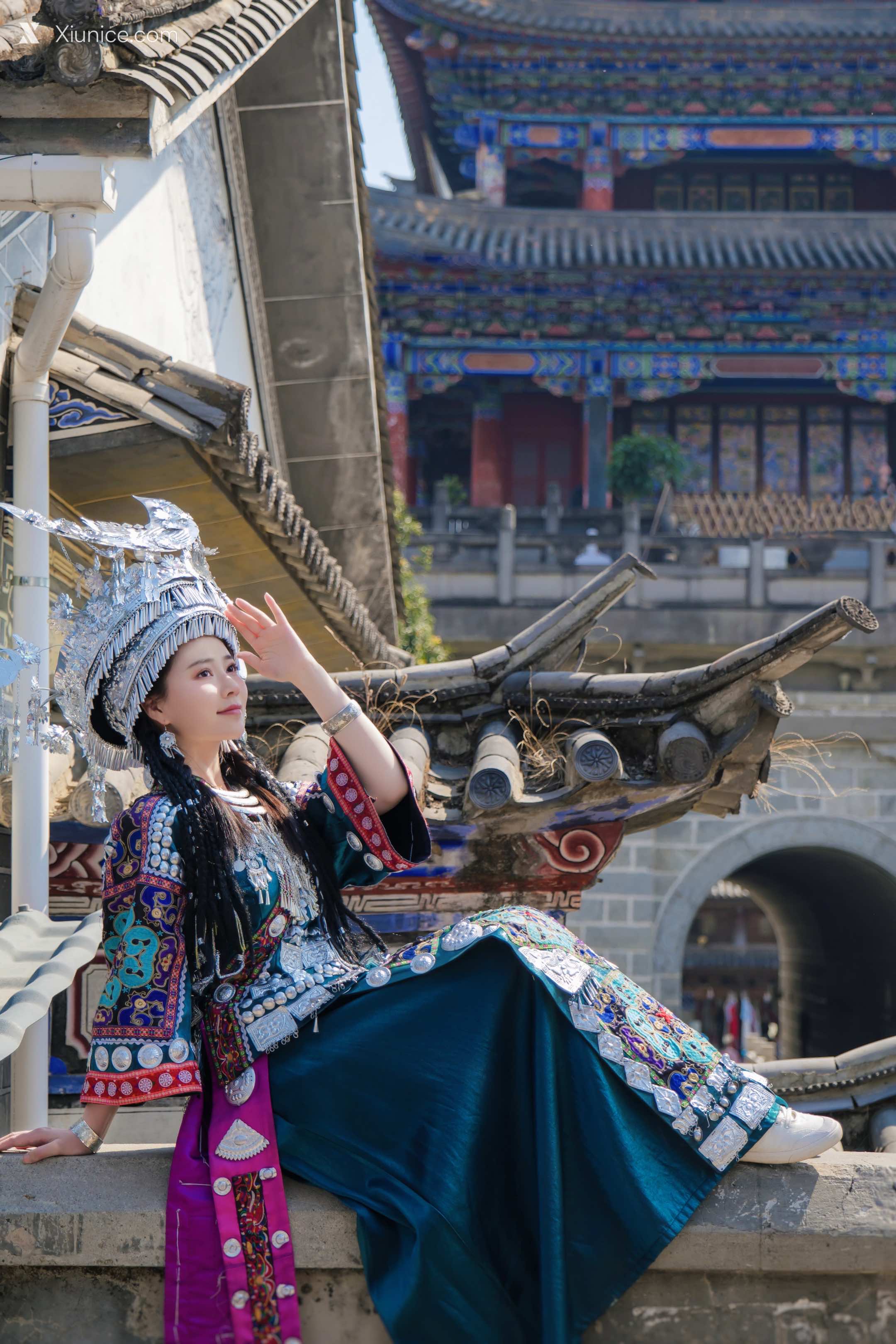 Coser 年年Nnian 苗疆女孩 8