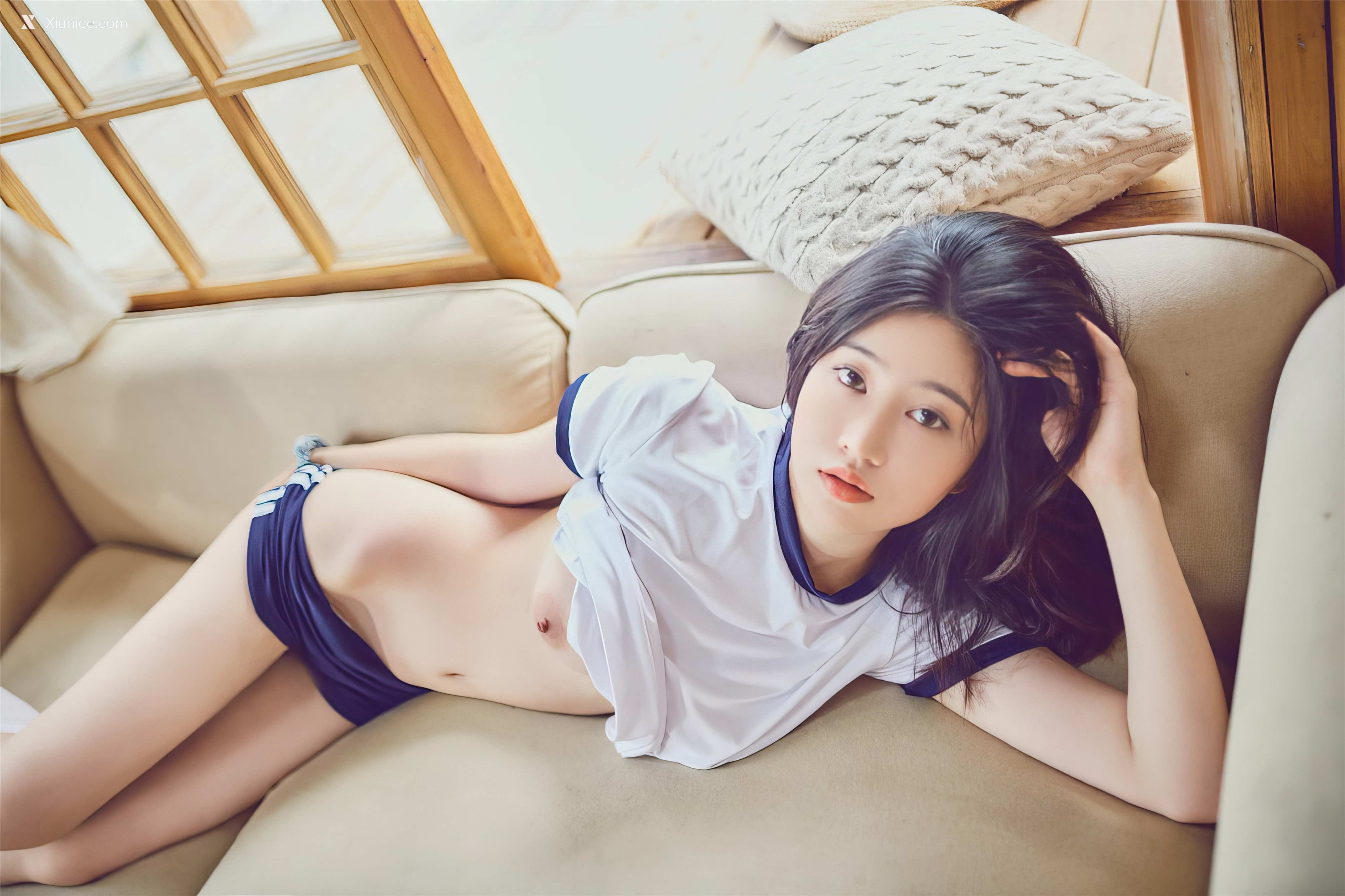 Coser 年年Nnian 运动服 40
