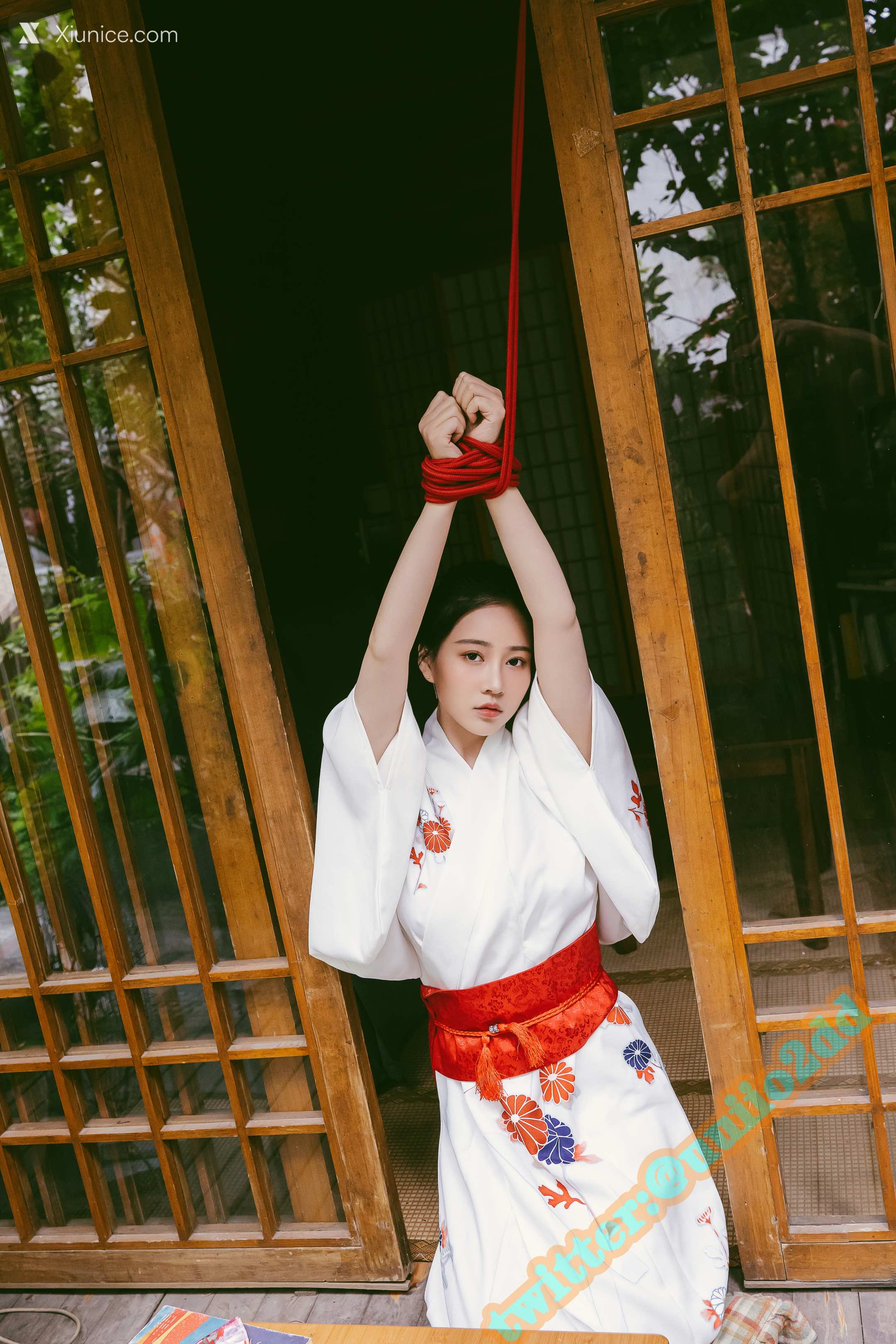 Coser 年年Nnian [A版]以爱之名 10