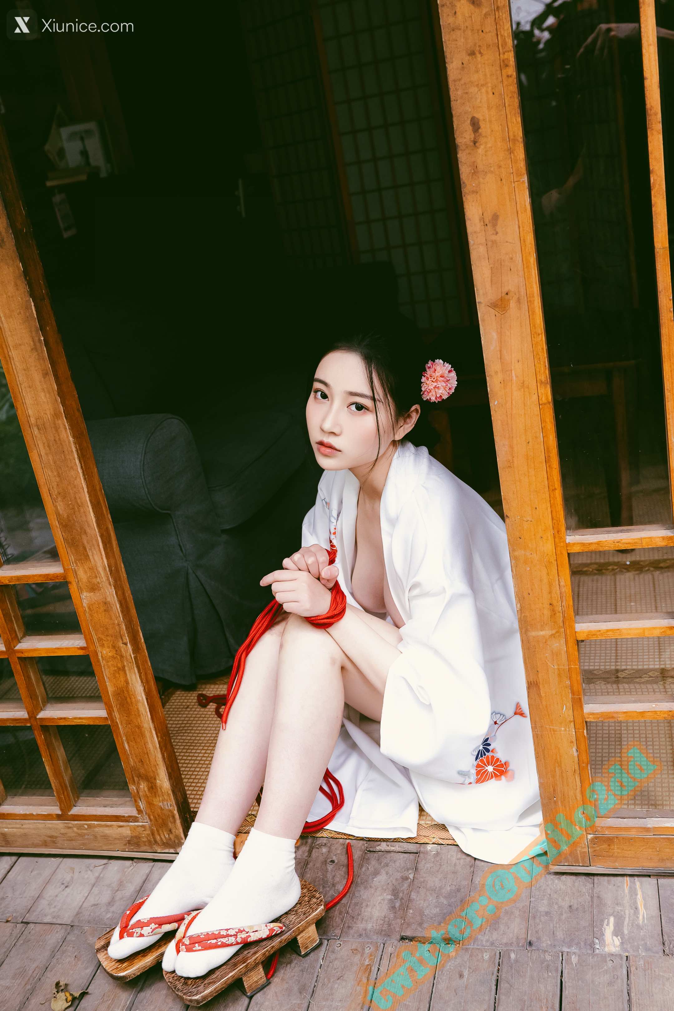 Coser 年年Nnian [A版]以爱之名 26