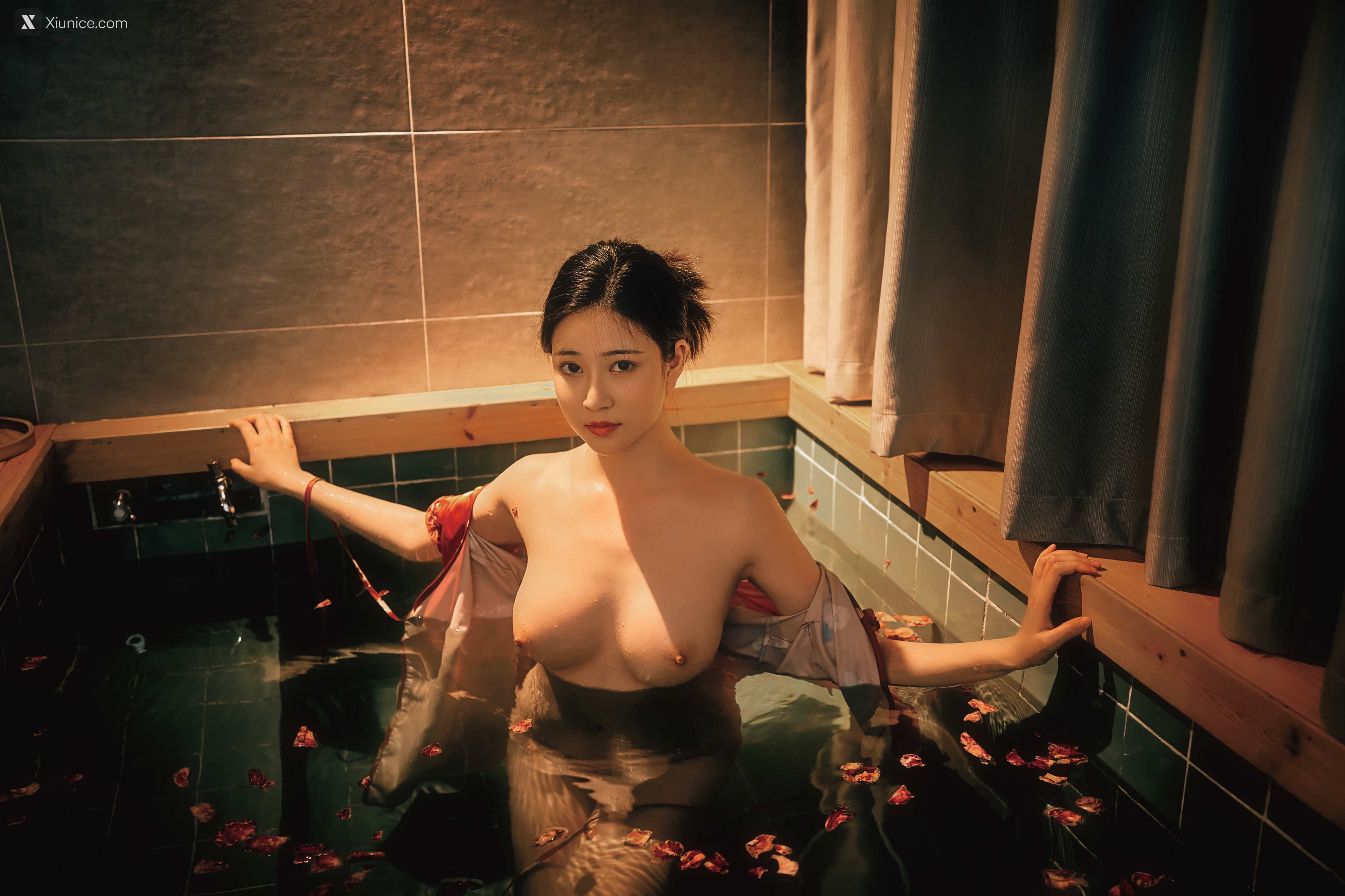 Coser 年年Nnian Mu Qiu 6