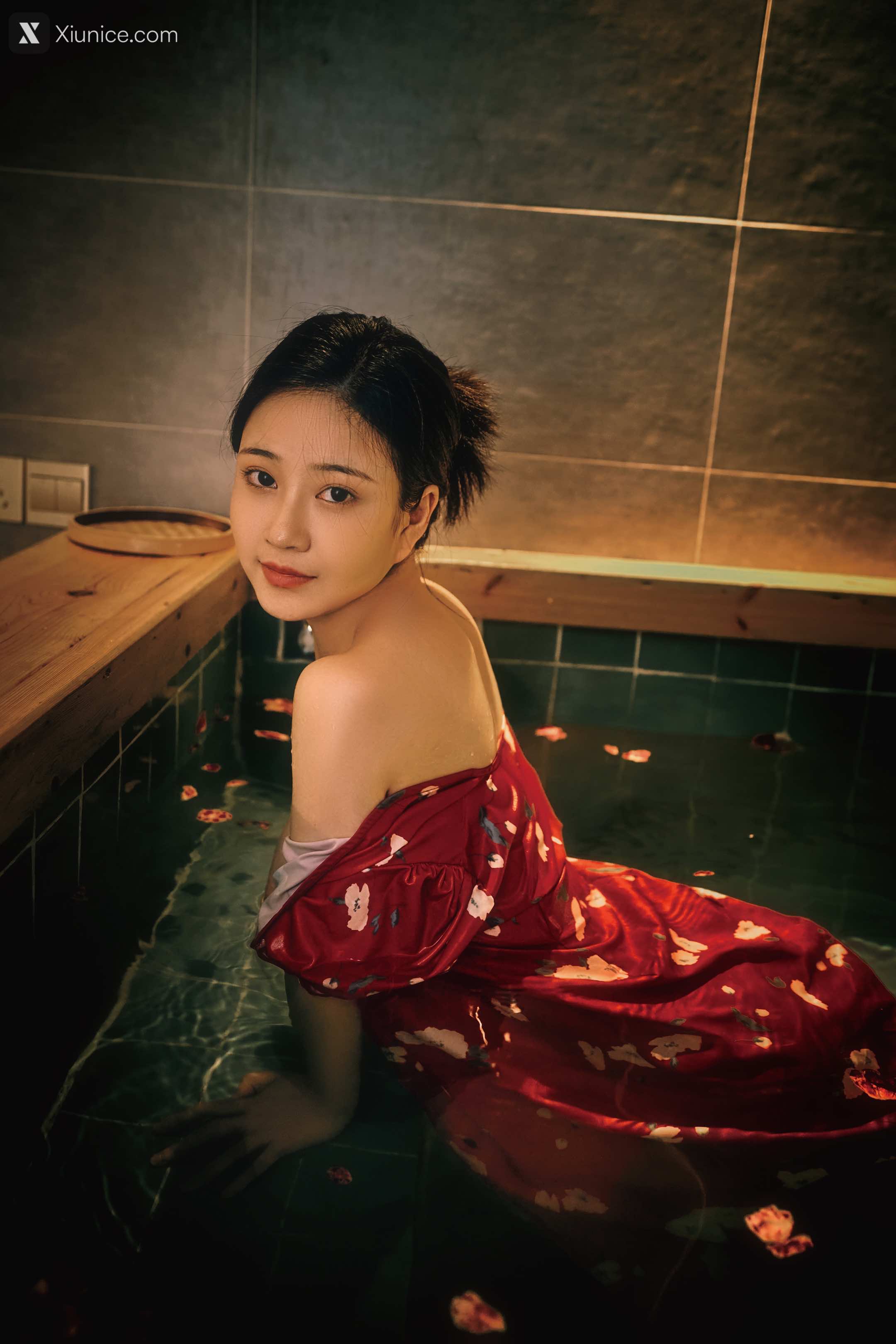 Coser 年年Nnian Mu Qiu 8