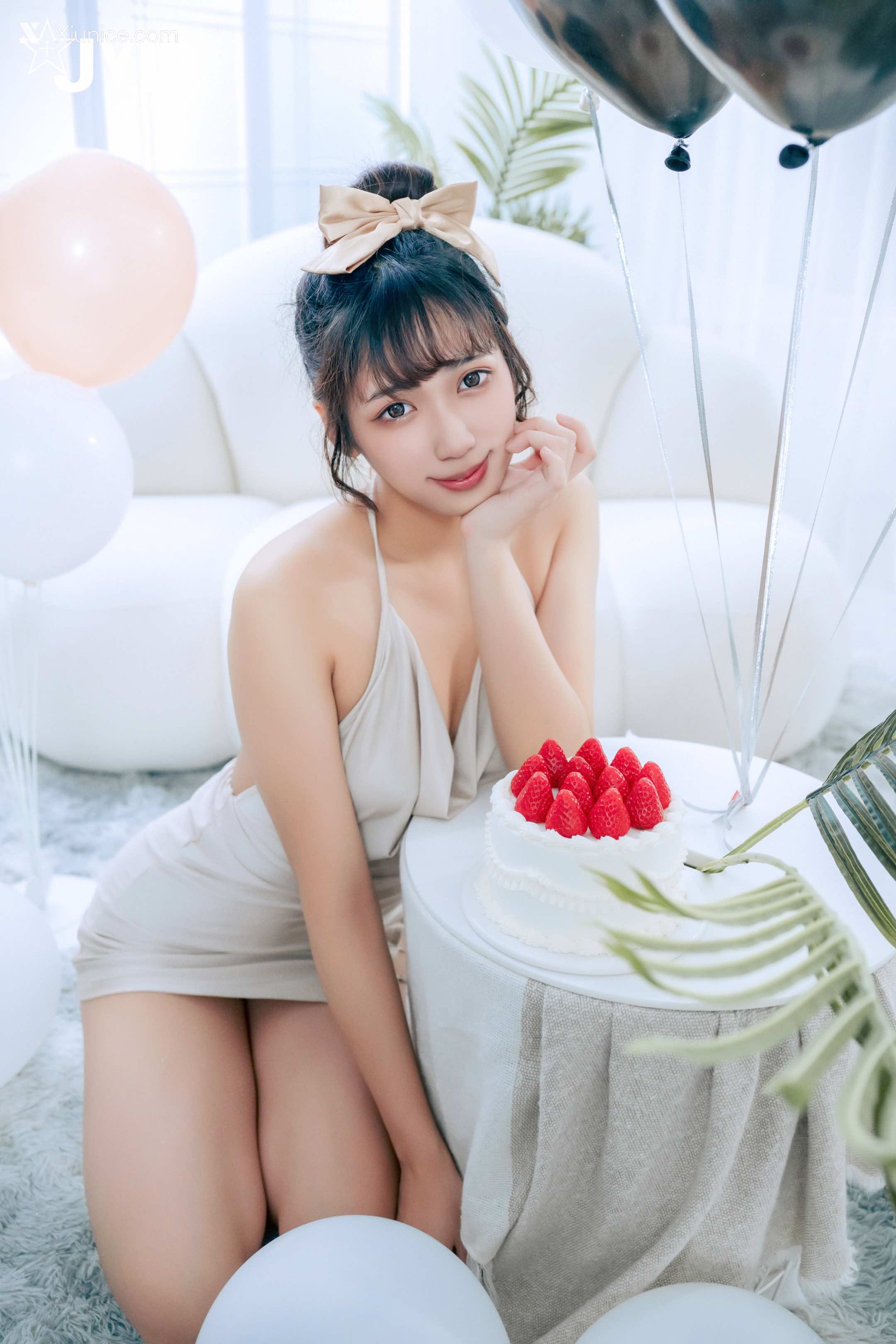 JVID 井野奈 & 肉包 X 色慾融合の閨蜜慶生派對 19
