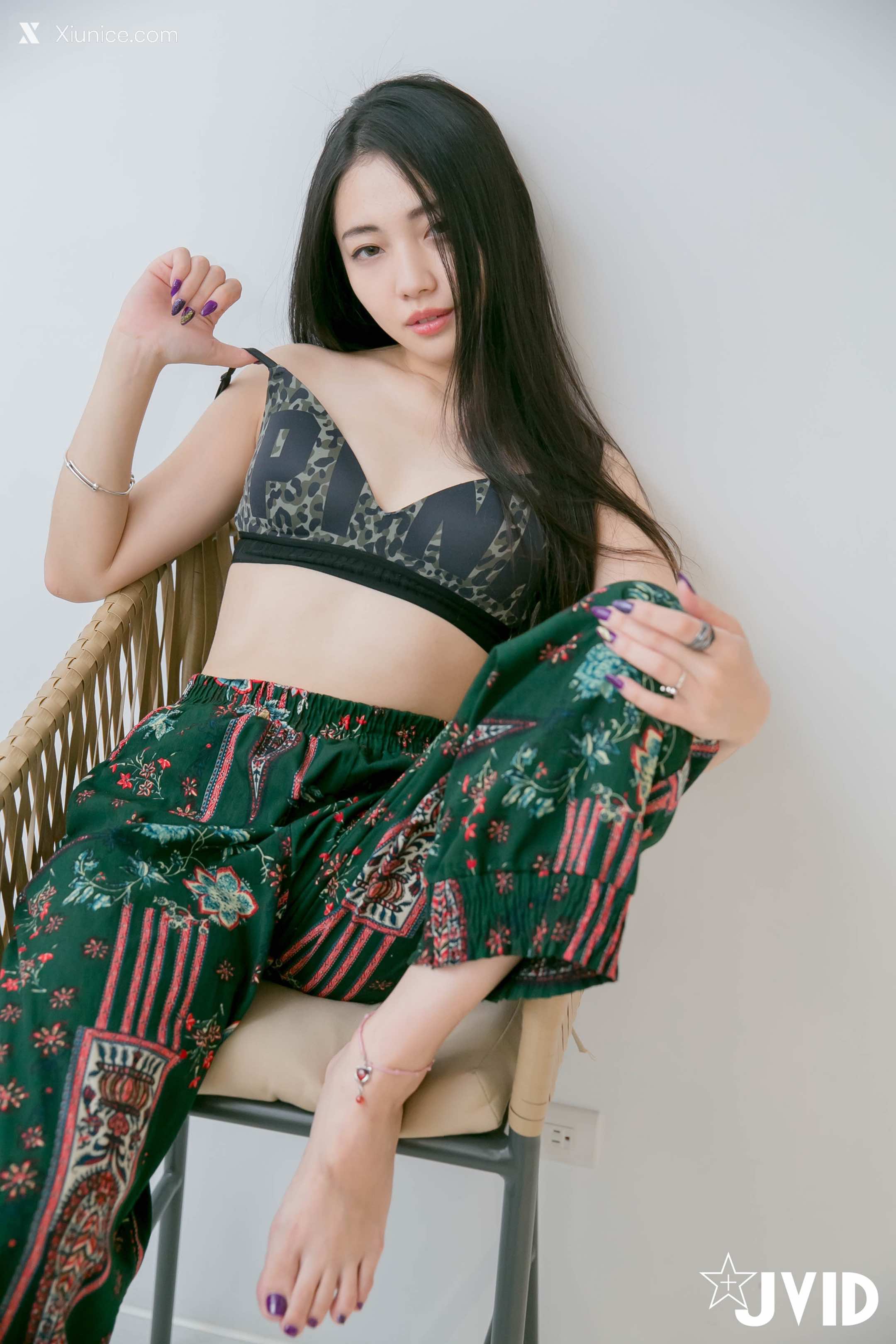 JVID 夏暮光 私底下穿著就讓人喜歡的性格美女 61