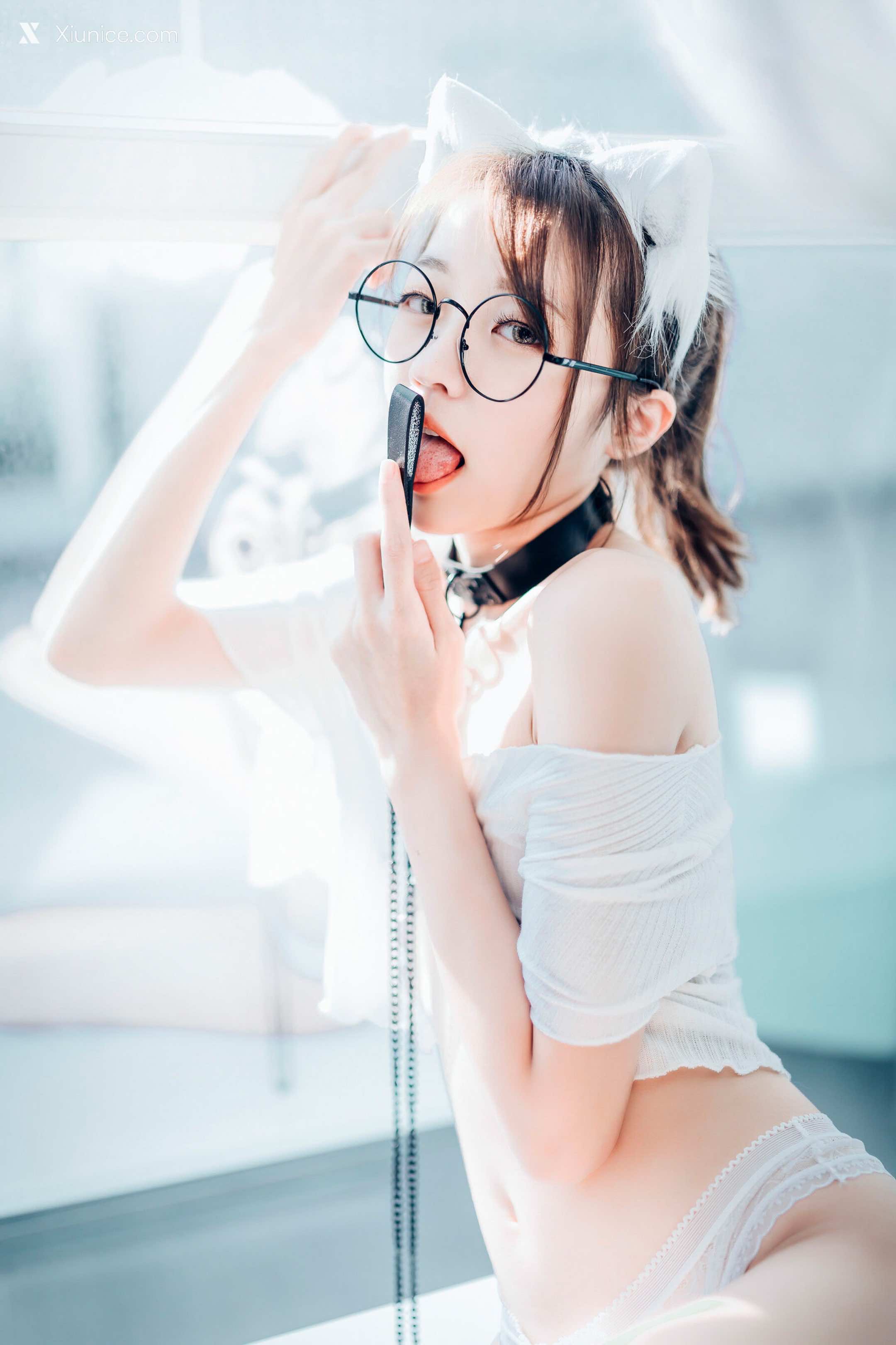JVID 妍妍 Angel 女孩在trasmart制服與眼鏡 100