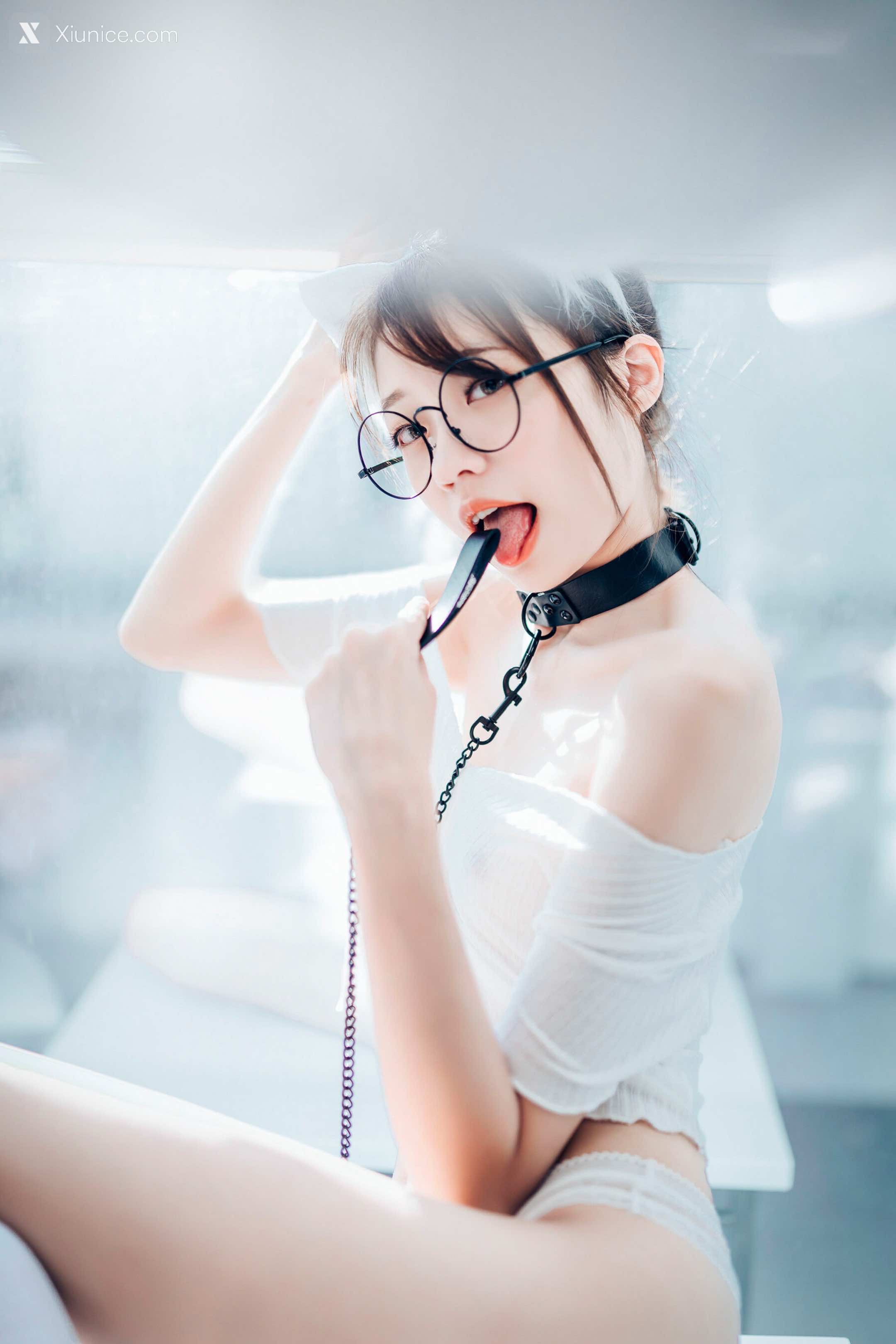 JVID 妍妍 Angel 女孩在trasmart制服與眼鏡 101