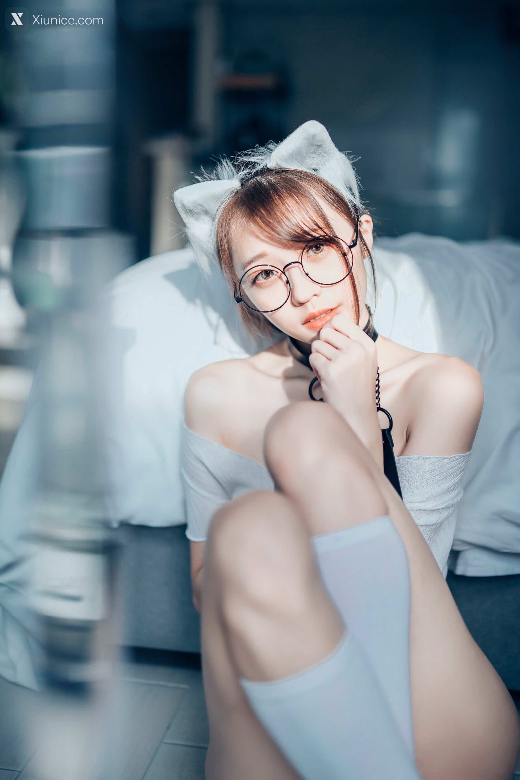 JVID 妍妍 Angel 女孩在trasmart制服與眼鏡 104