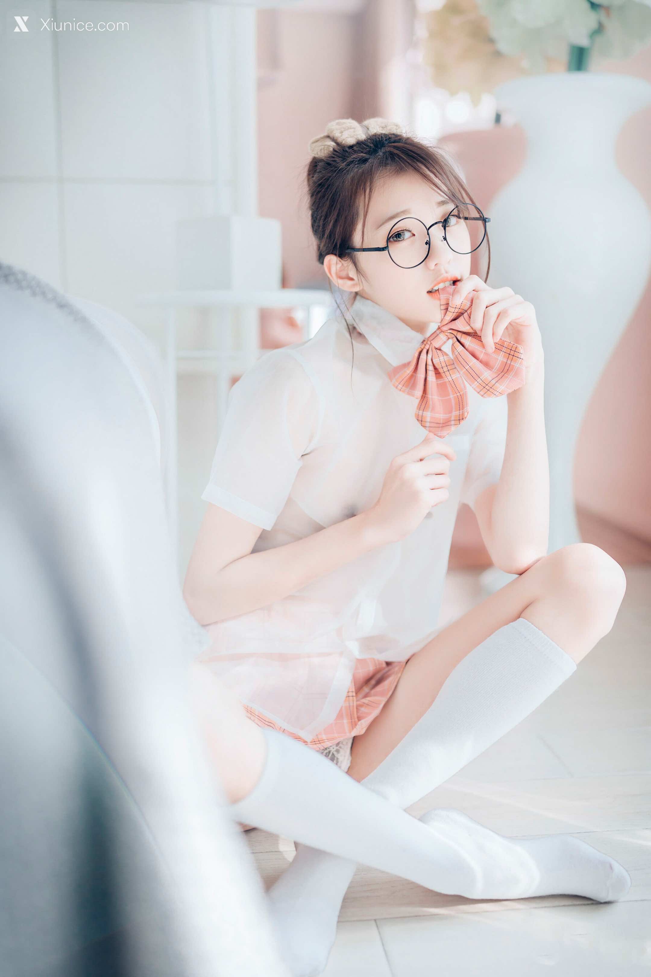 JVID 妍妍 Angel 女孩在trasmart制服與眼鏡 21