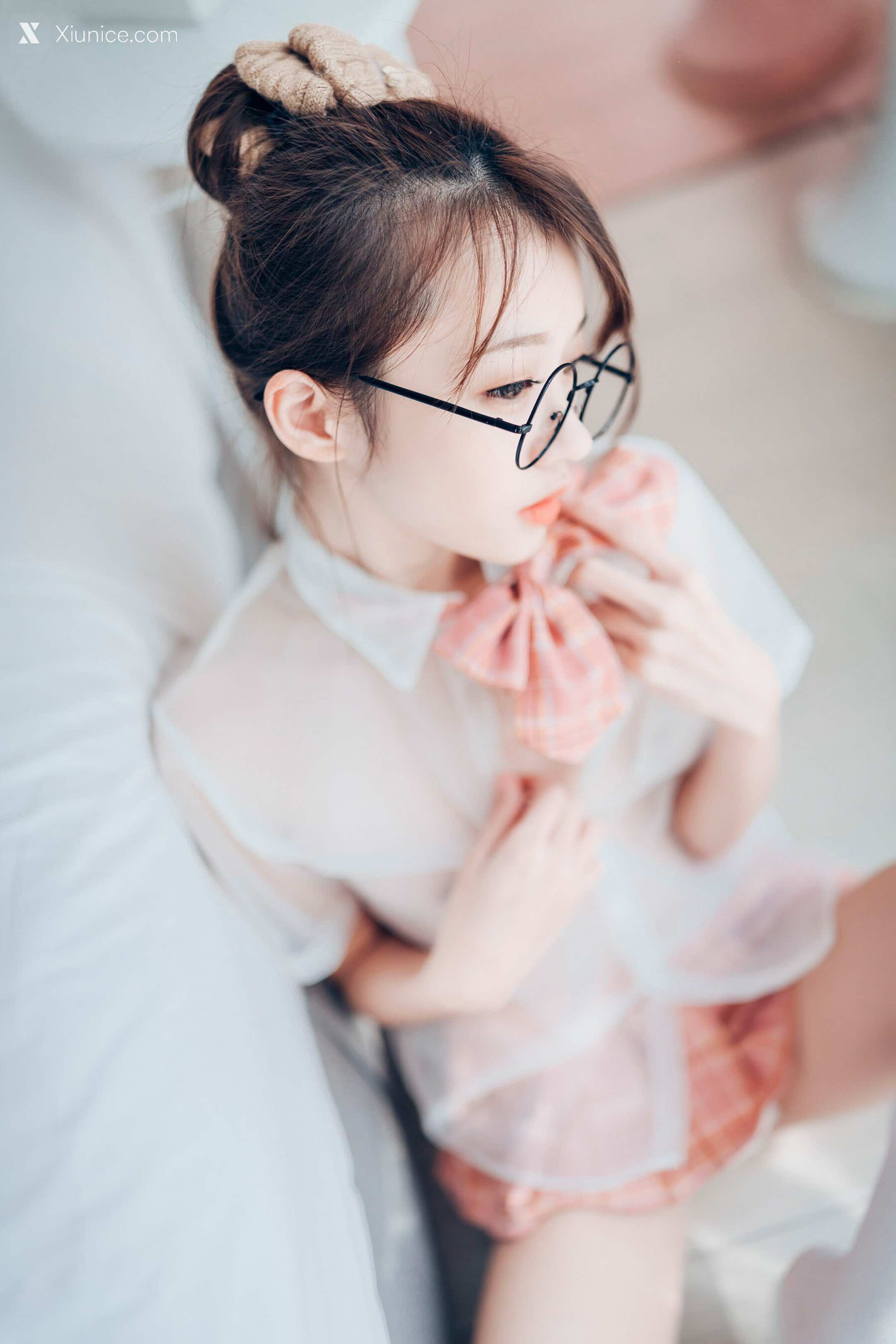 JVID 妍妍 Angel 女孩在trasmart制服與眼鏡 23