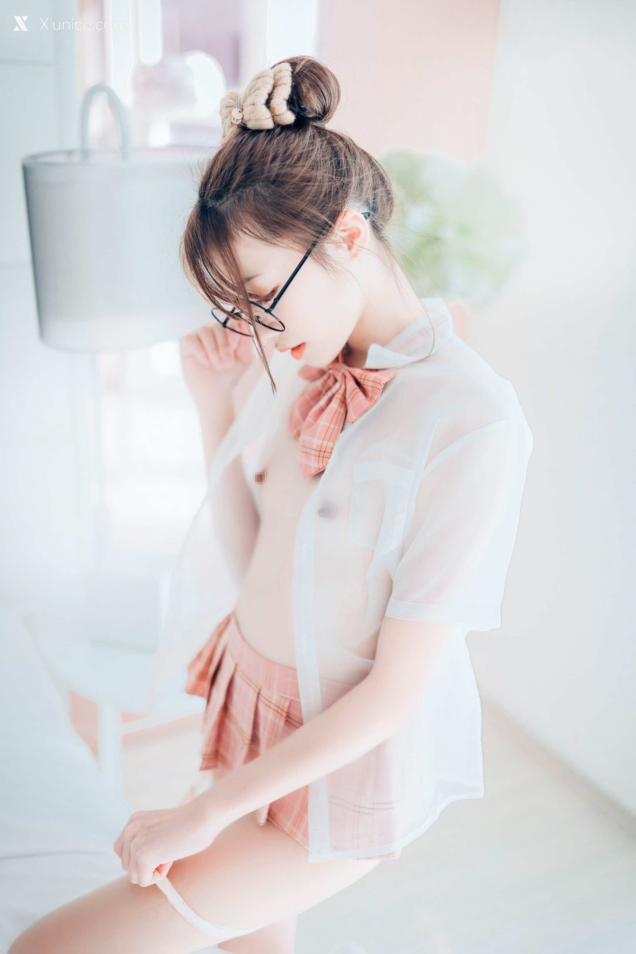 JVID 妍妍 Angel 女孩在trasmart制服與眼鏡 30