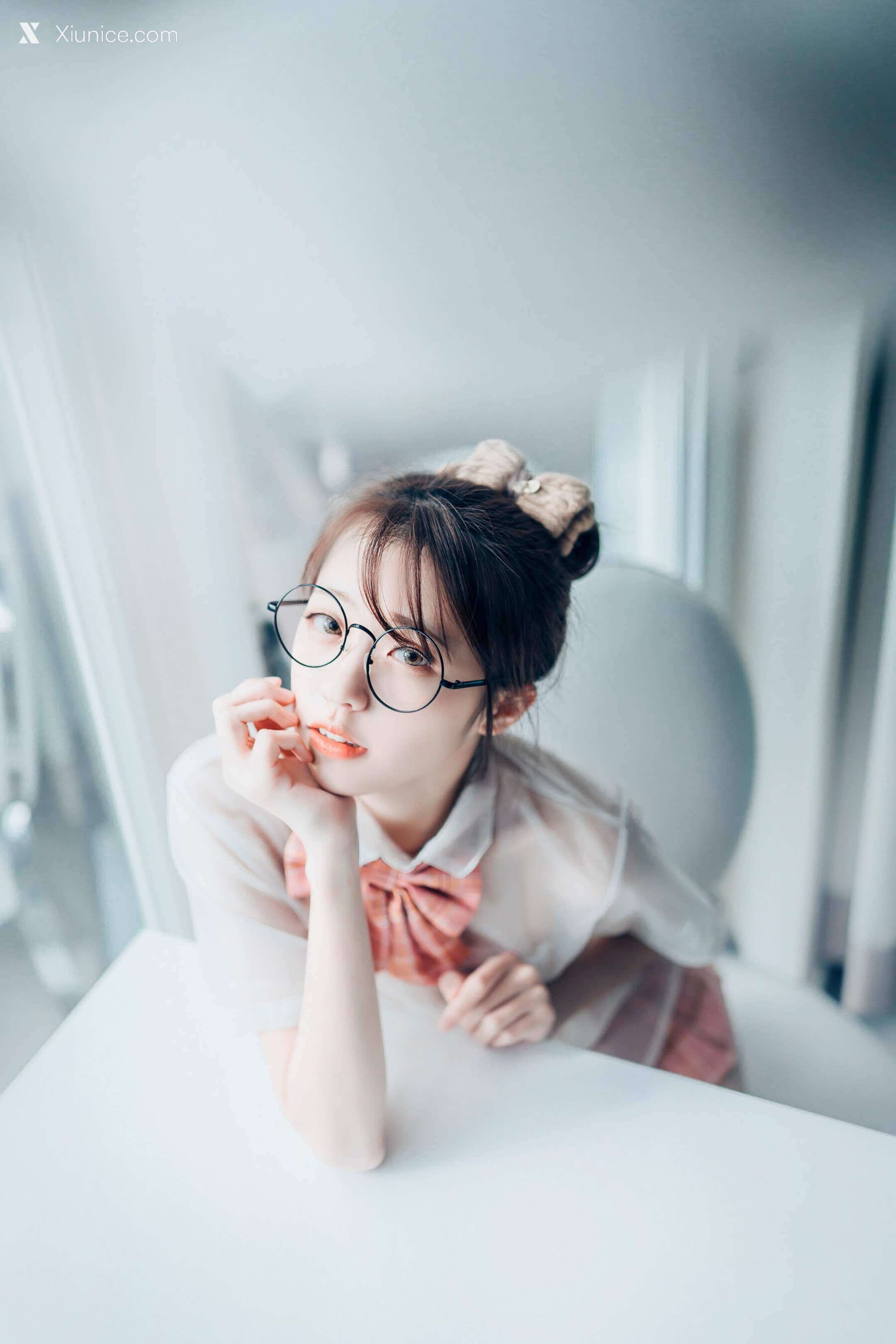 JVID 妍妍 Angel 女孩在trasmart制服與眼鏡 4
