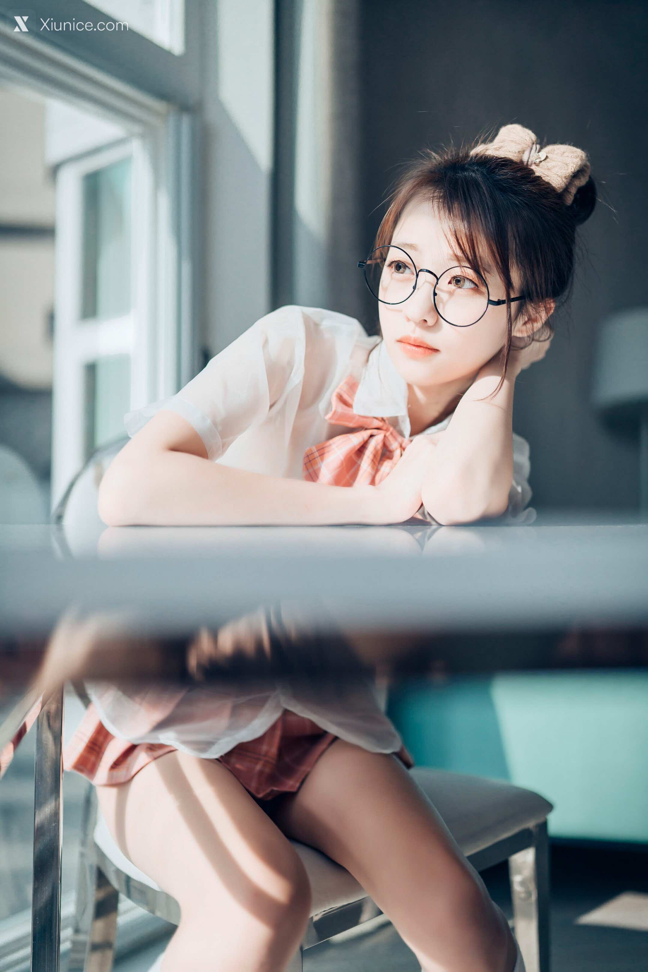 JVID 妍妍 Angel 女孩在trasmart制服與眼鏡 7
