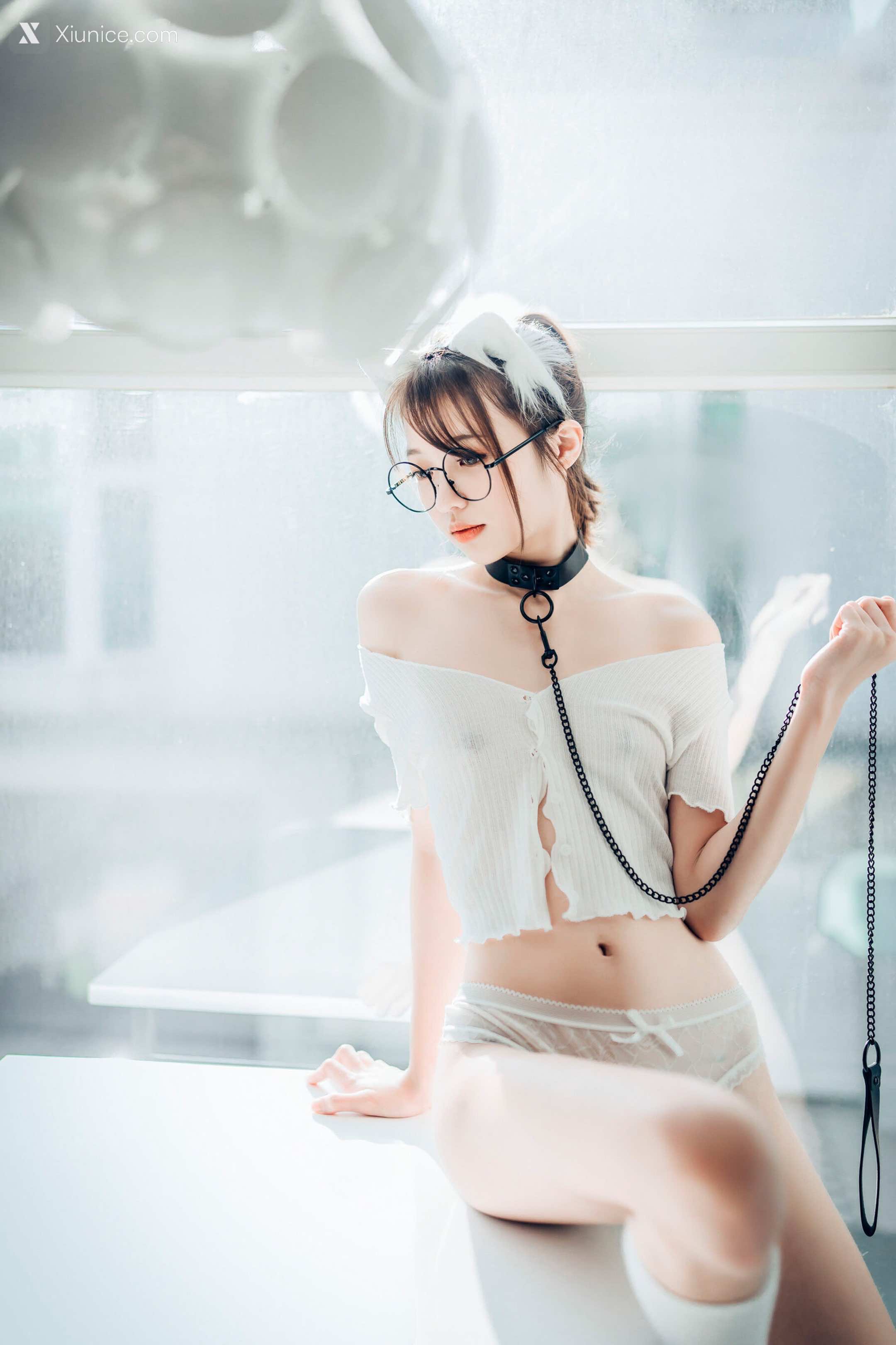 JVID 妍妍 Angel 女孩在trasmart制服與眼鏡 87
