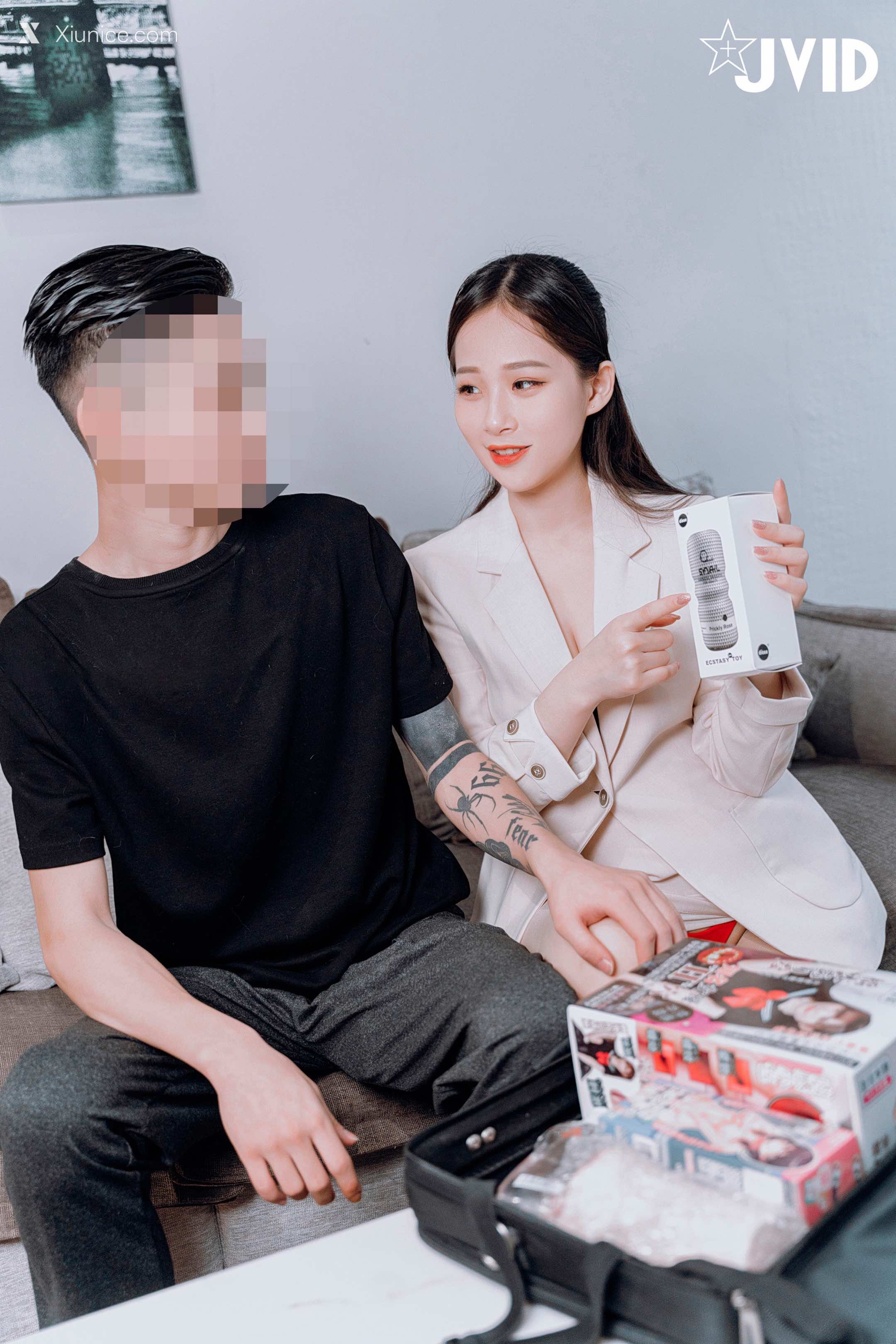 JVID 婕咪 Juice 飛機杯到府推銷員 65