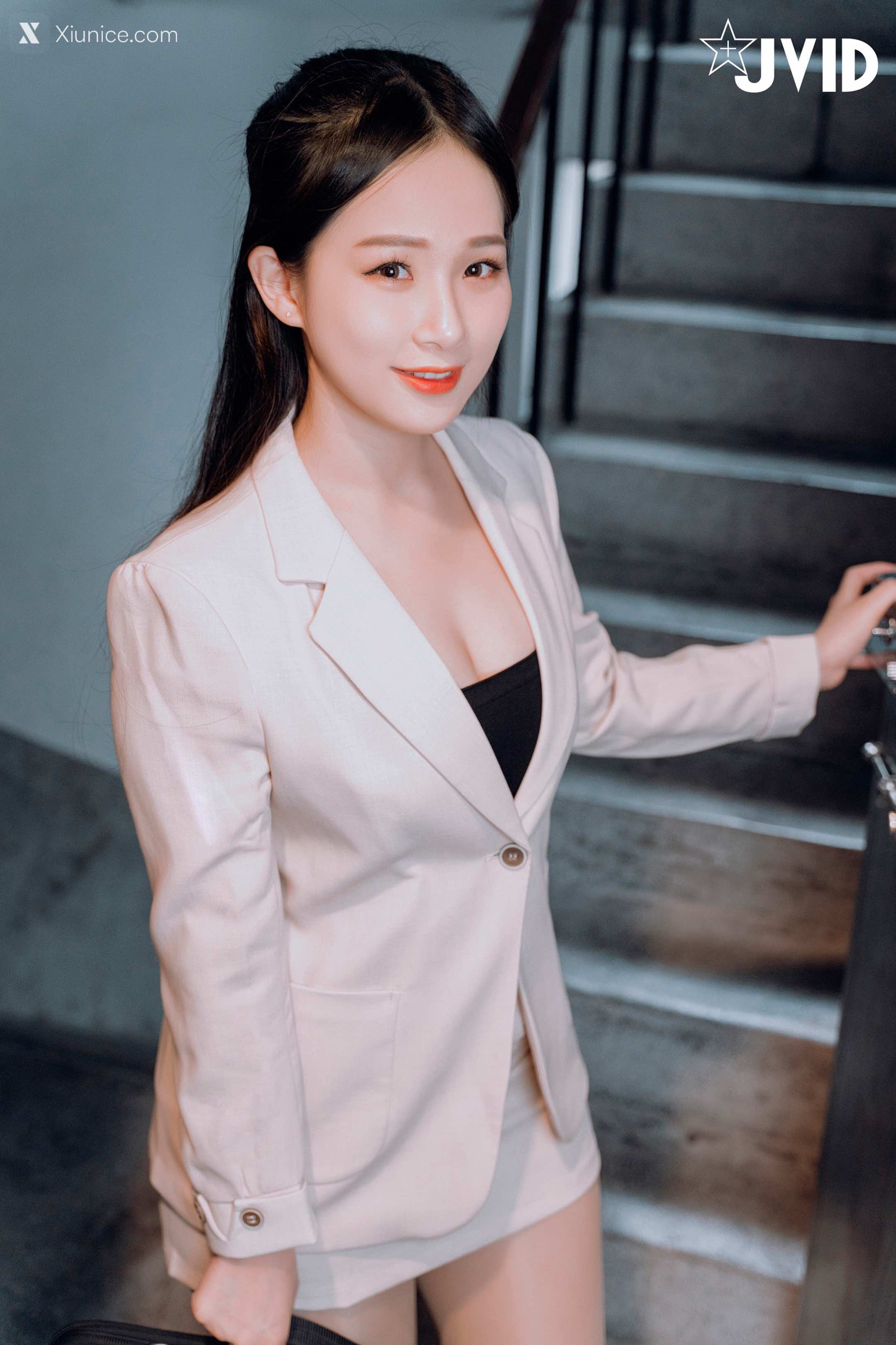 JVID 婕咪 Juice 飛機杯到府推銷員 75