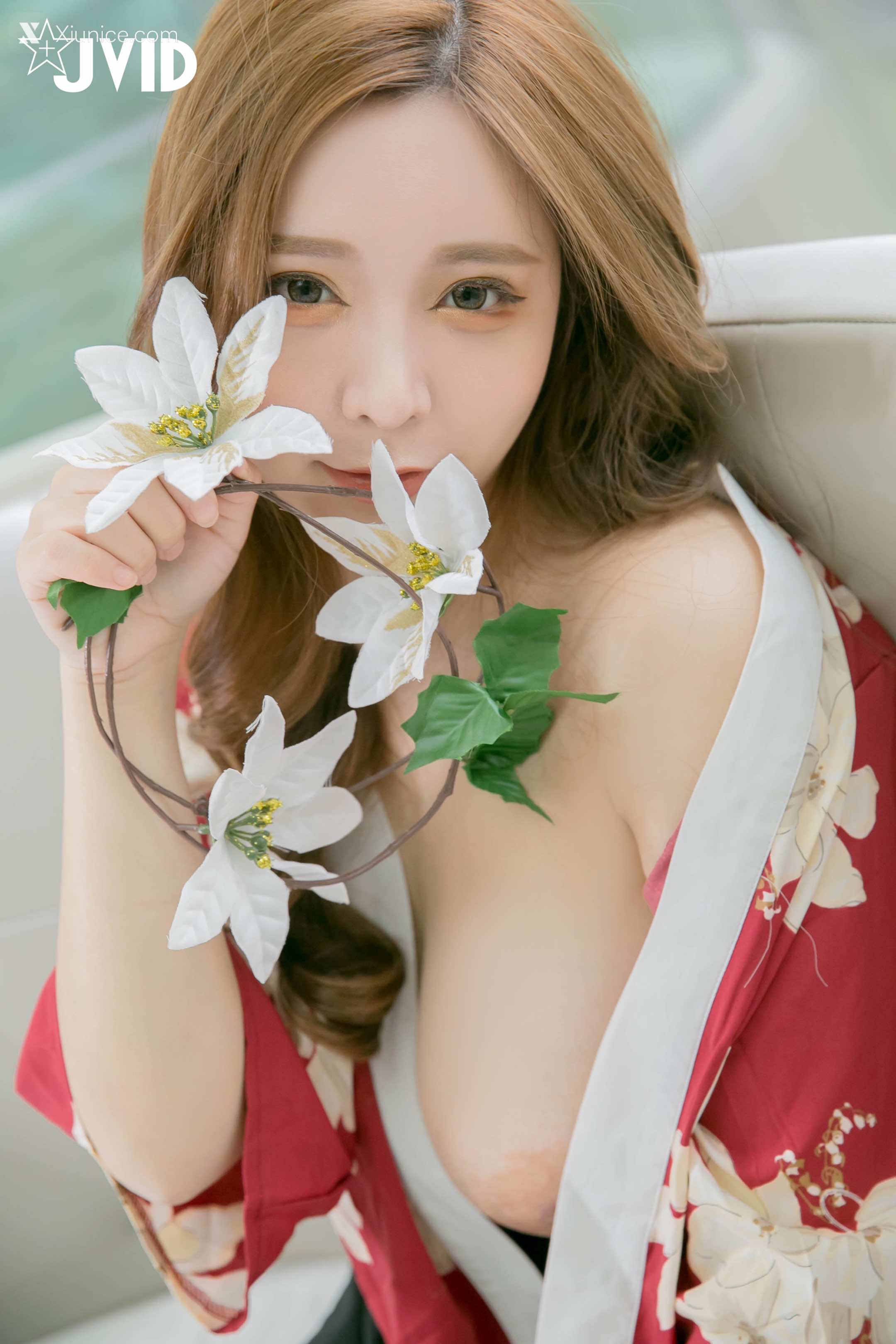 JVID 本壘奈 Gifted By Heavenly Officials 33