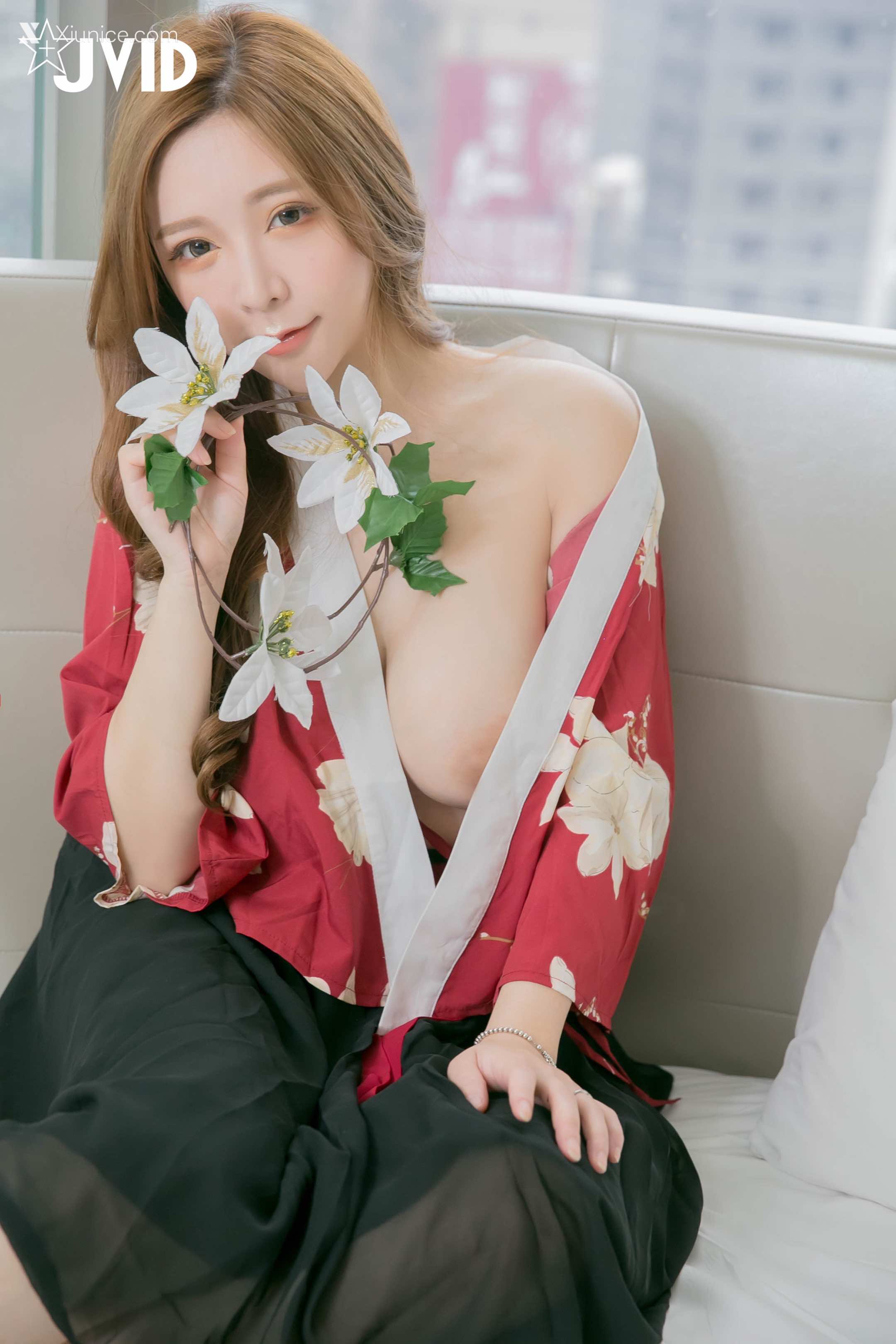 JVID 本壘奈 Gifted By Heavenly Officials 36