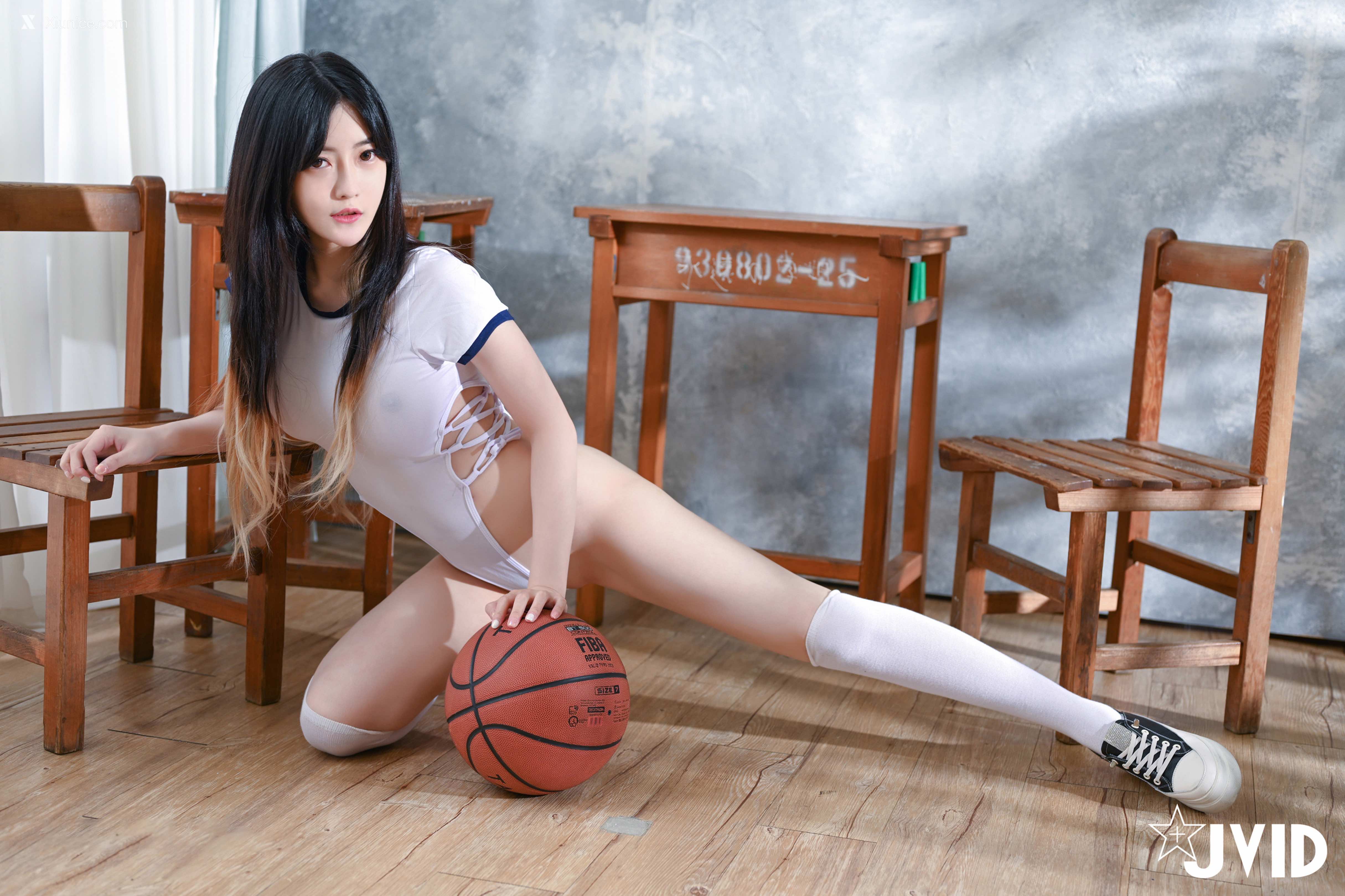 JVID 璃奈酱 学妹全裸课堂 11