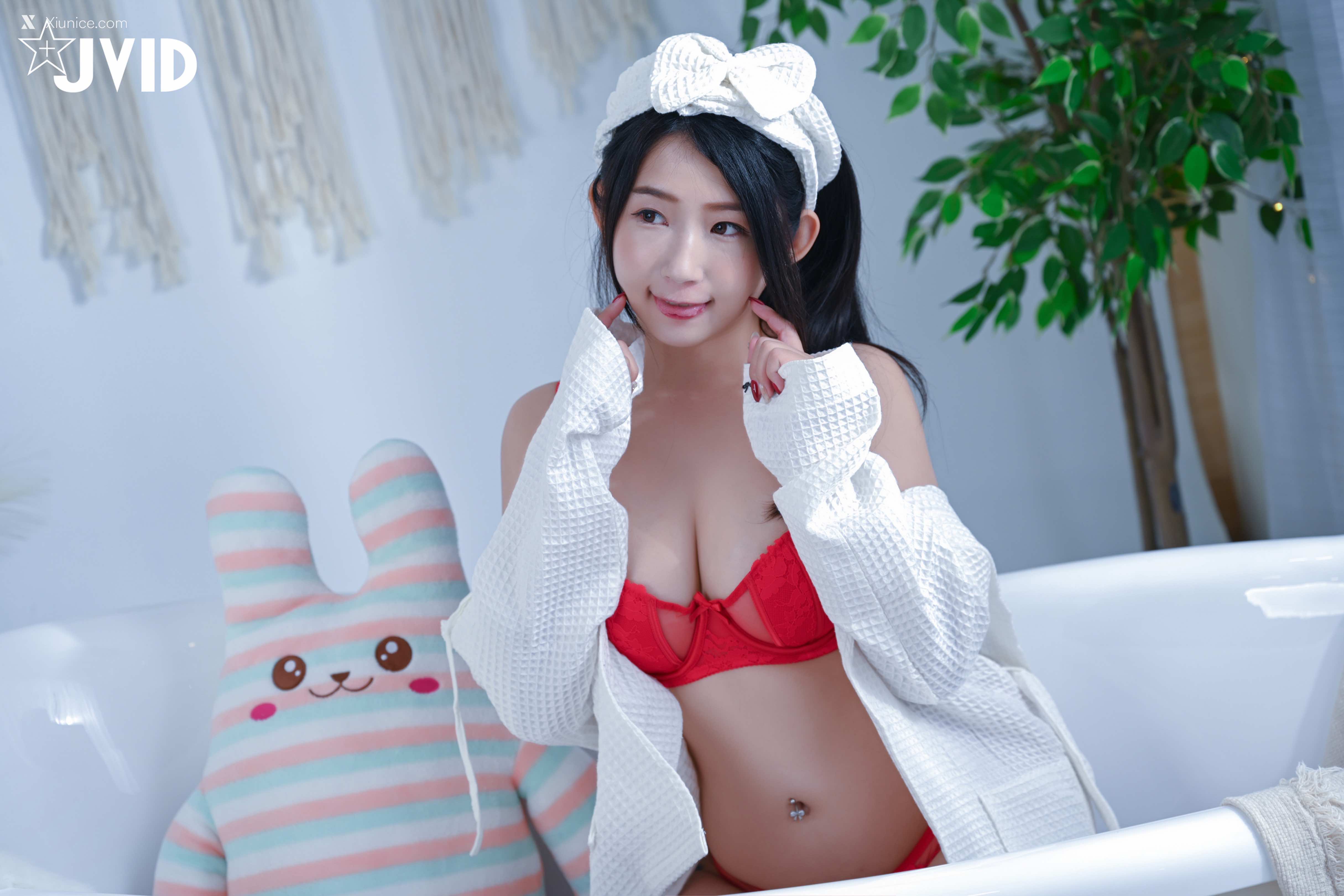 JVID 肉包 Mini – Merry Christmas Festival 19