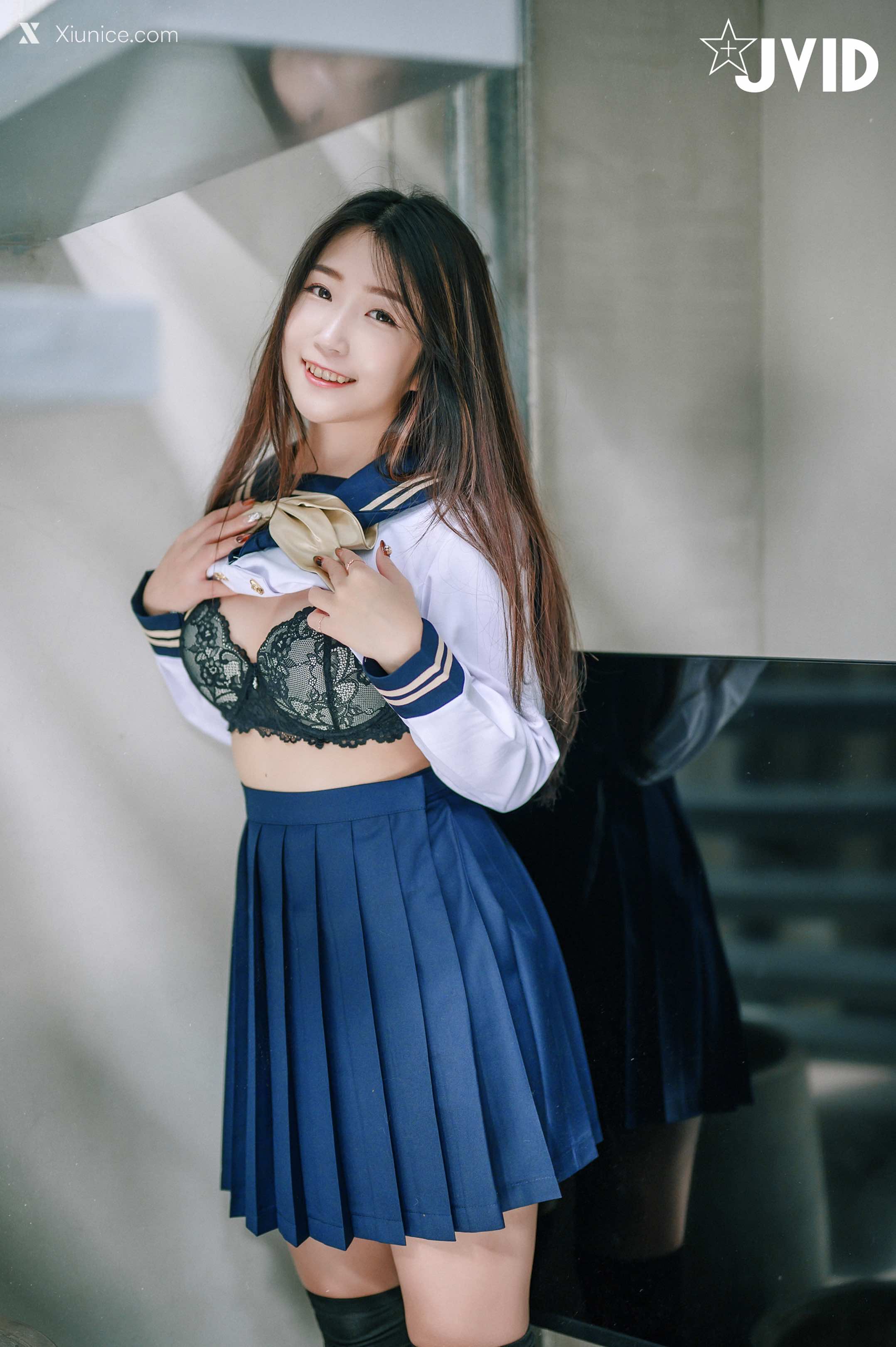 JVID 肉包 Mini Sweet Schoolgirl 100