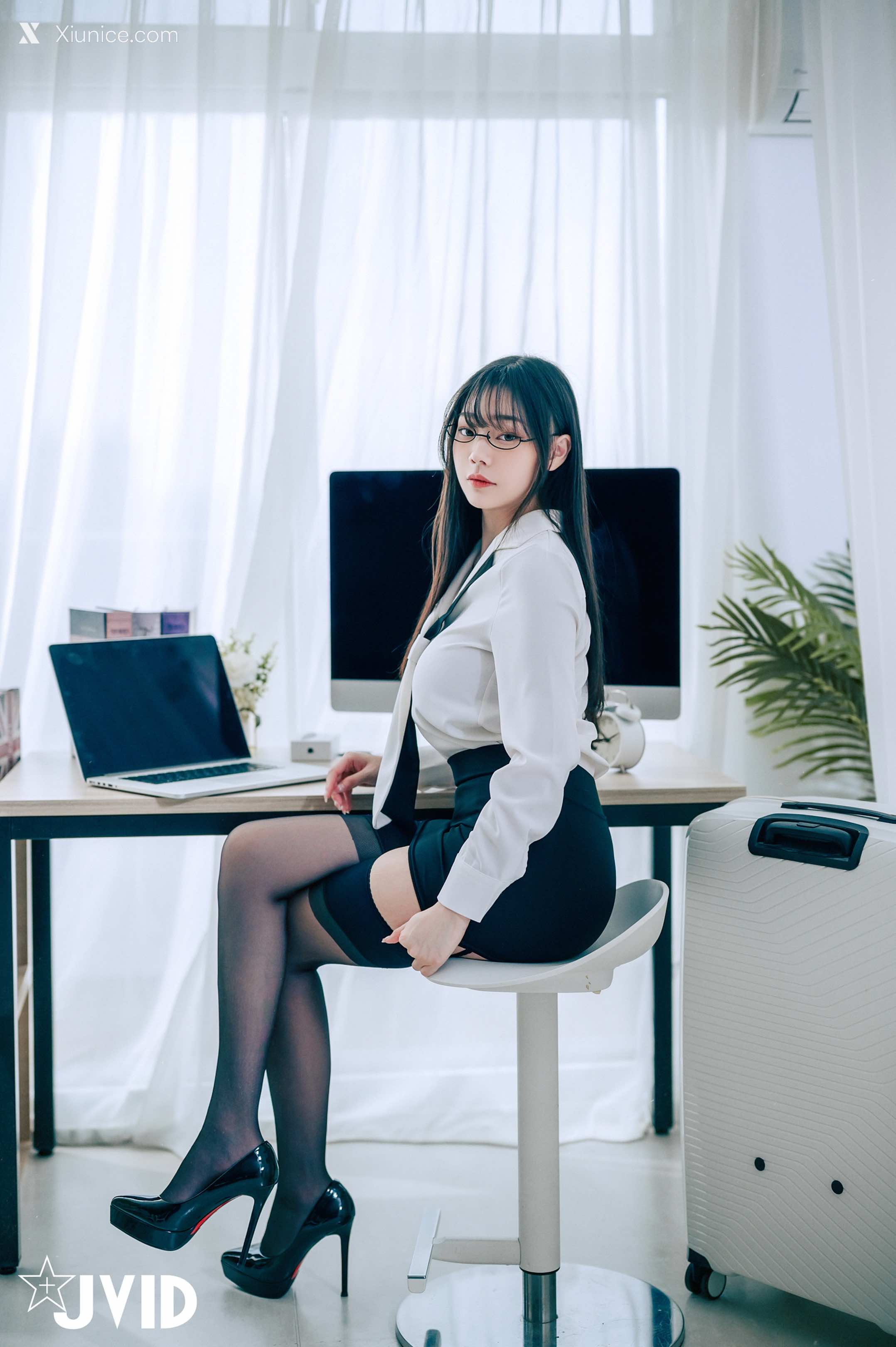 JVID 苡昕 Slivia 超巨乳女秘書 1