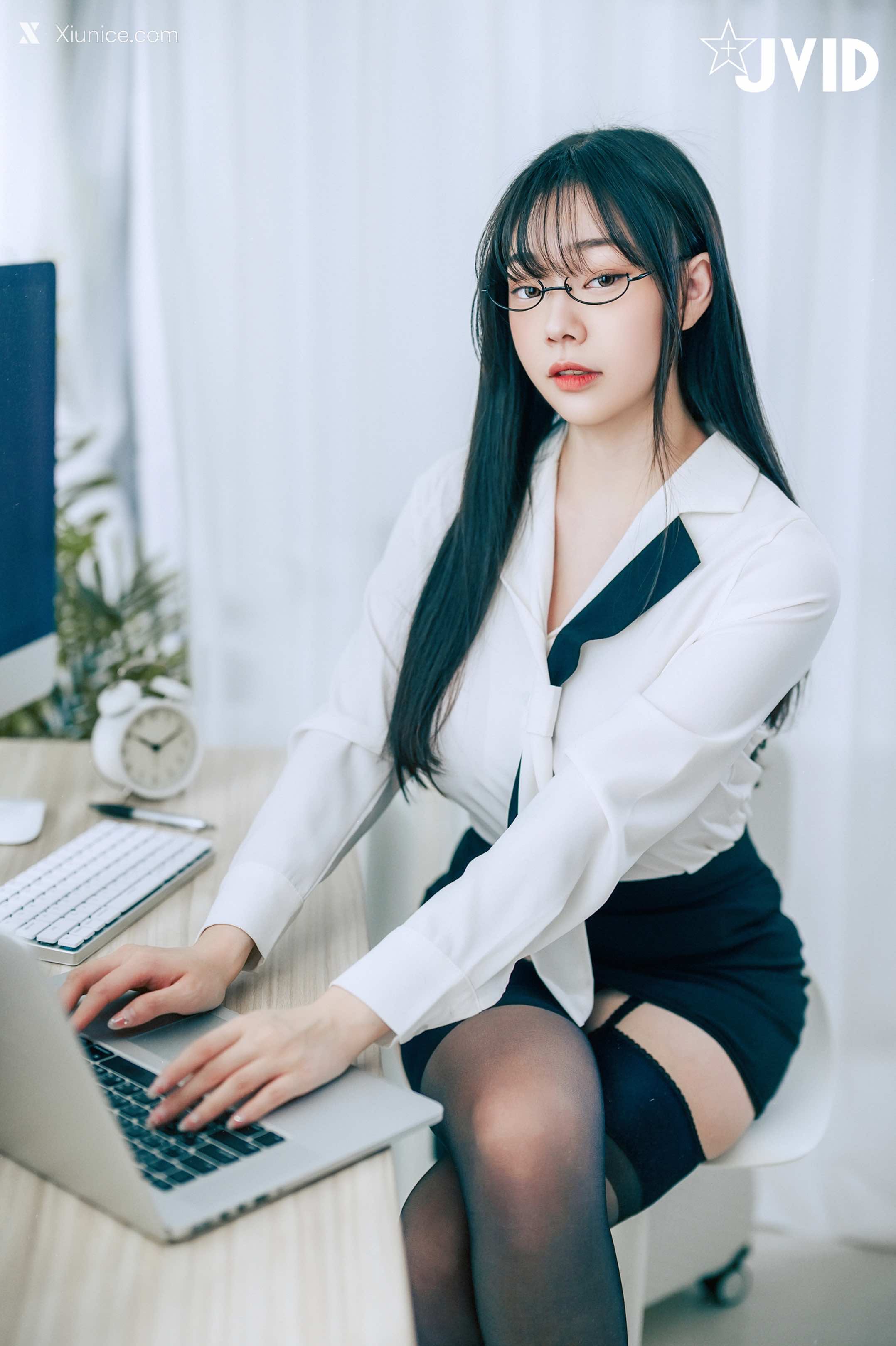 JVID 苡昕 Slivia 超巨乳女秘書 2