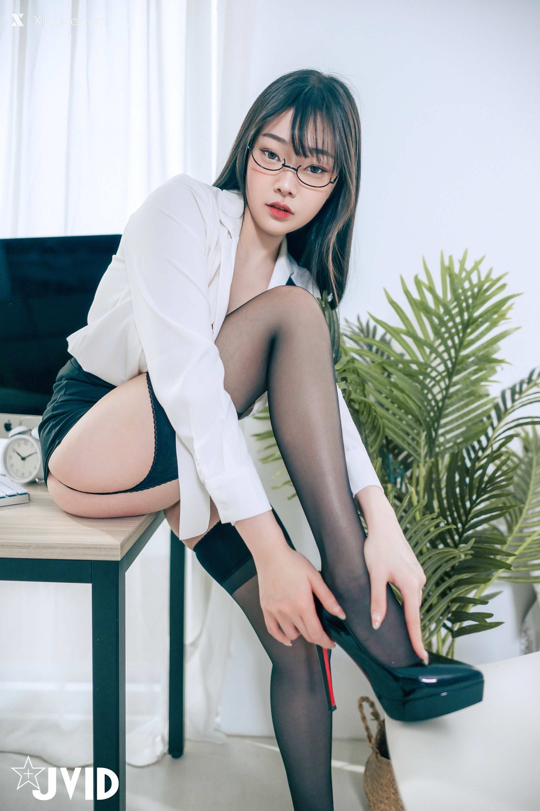 JVID 苡昕 Slivia 超巨乳女秘書 34