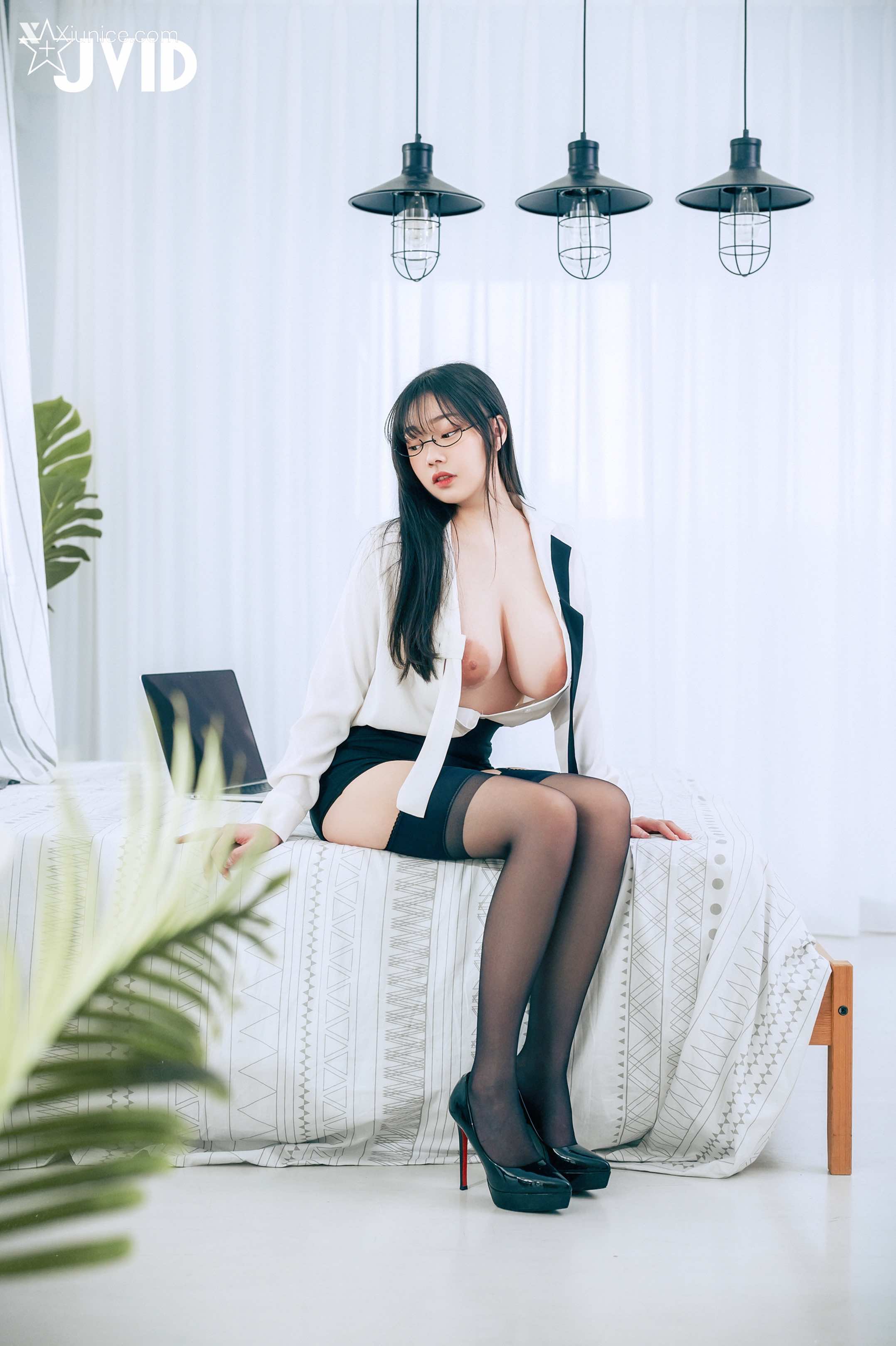 JVID 苡昕 Slivia 超巨乳女秘書 58