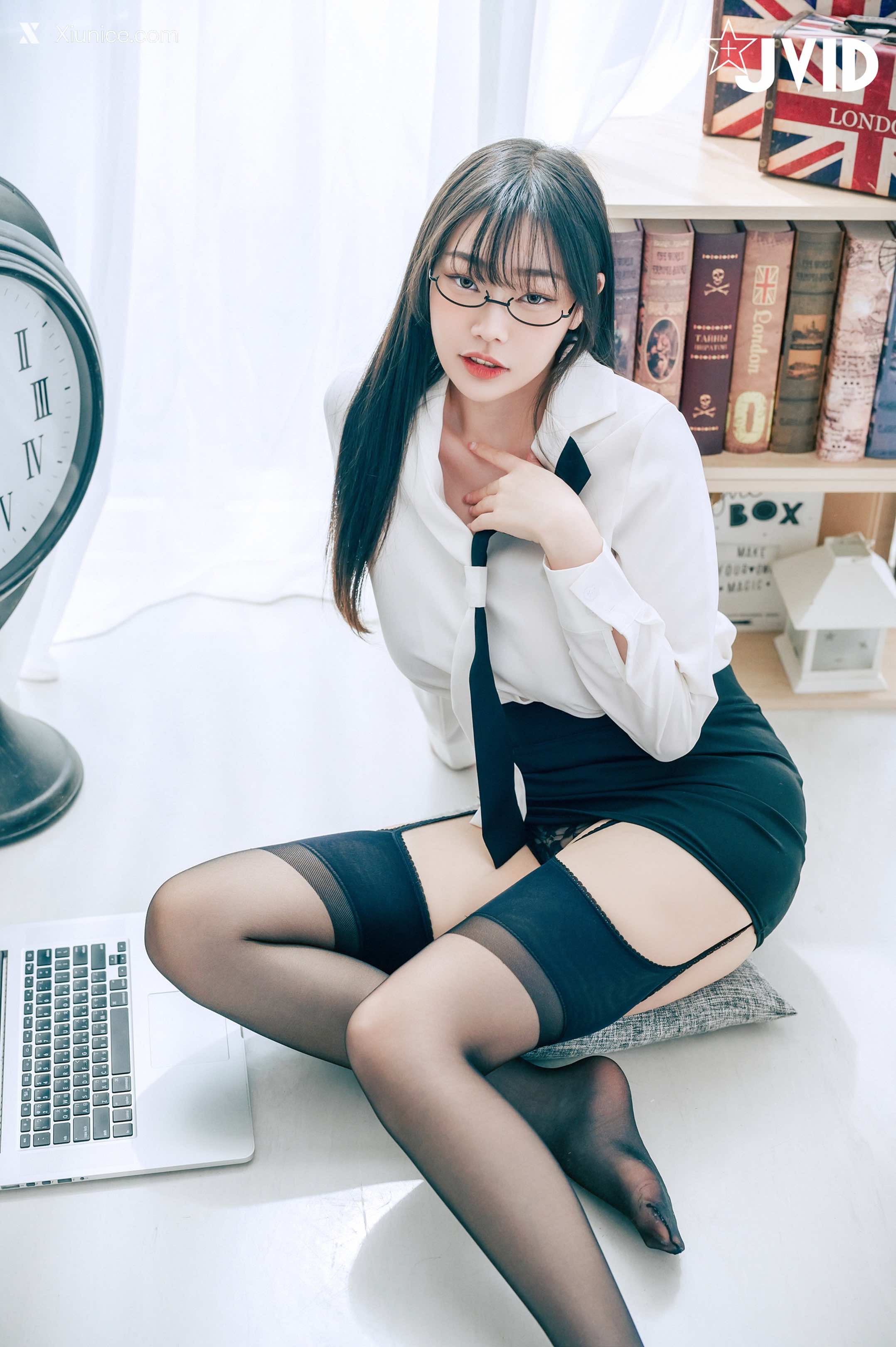 JVID 苡昕 Slivia 超巨乳女秘書 72