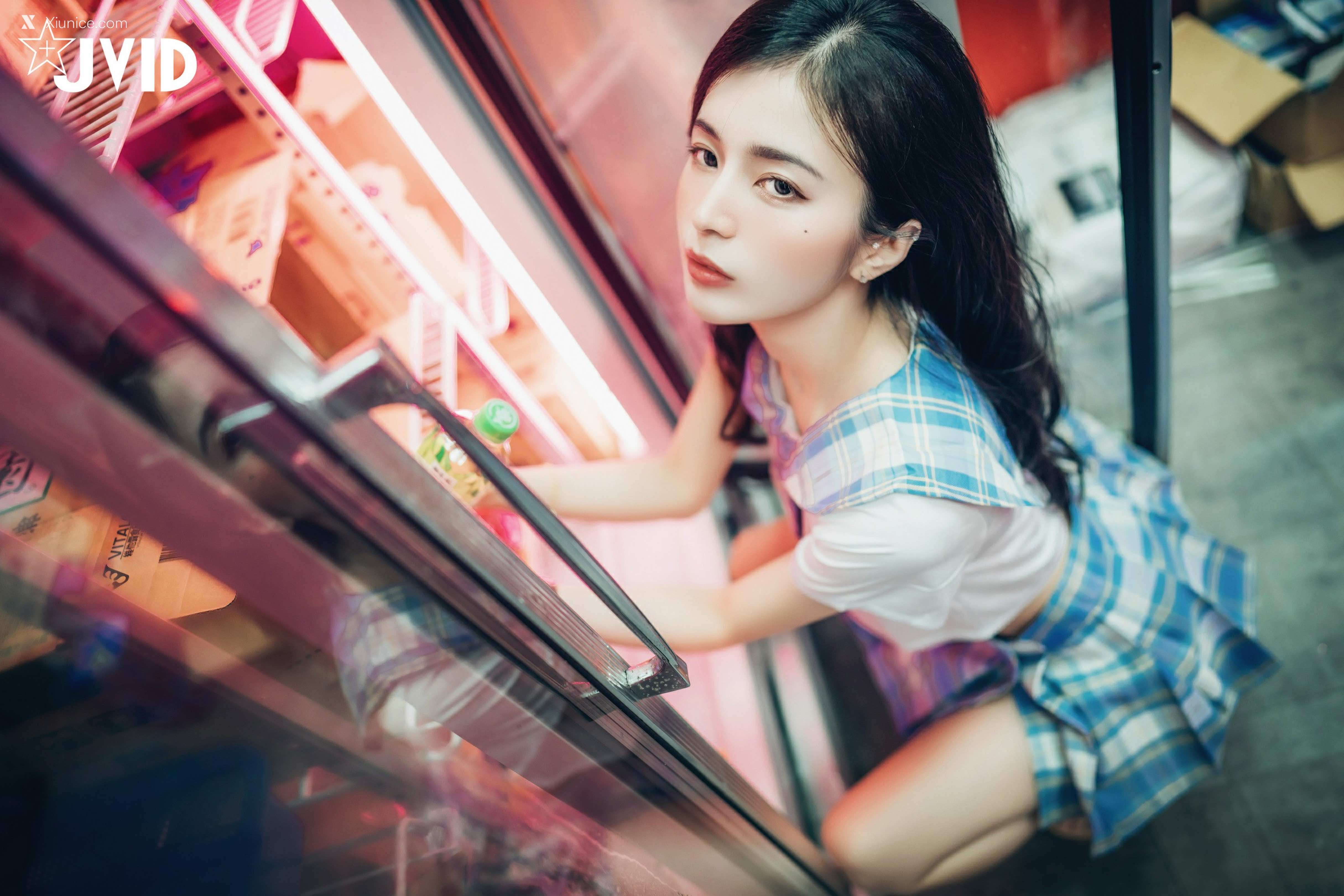 JVID 辰辰&胎尼 檳榔西施情色妄想 33