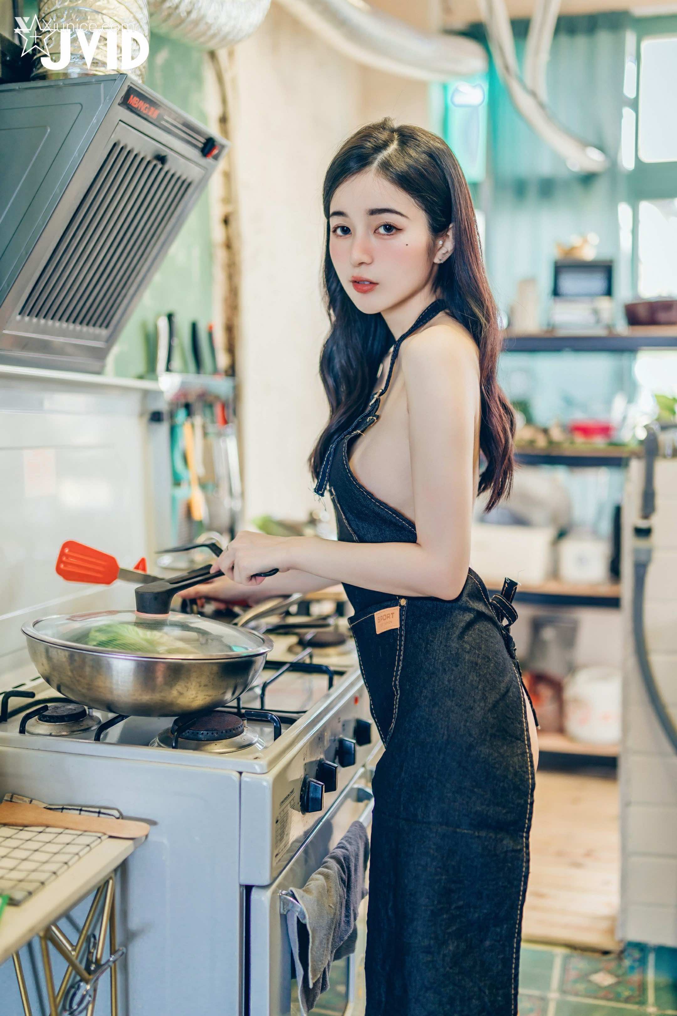 JVID 辰辰 巨乳嬌妻 184