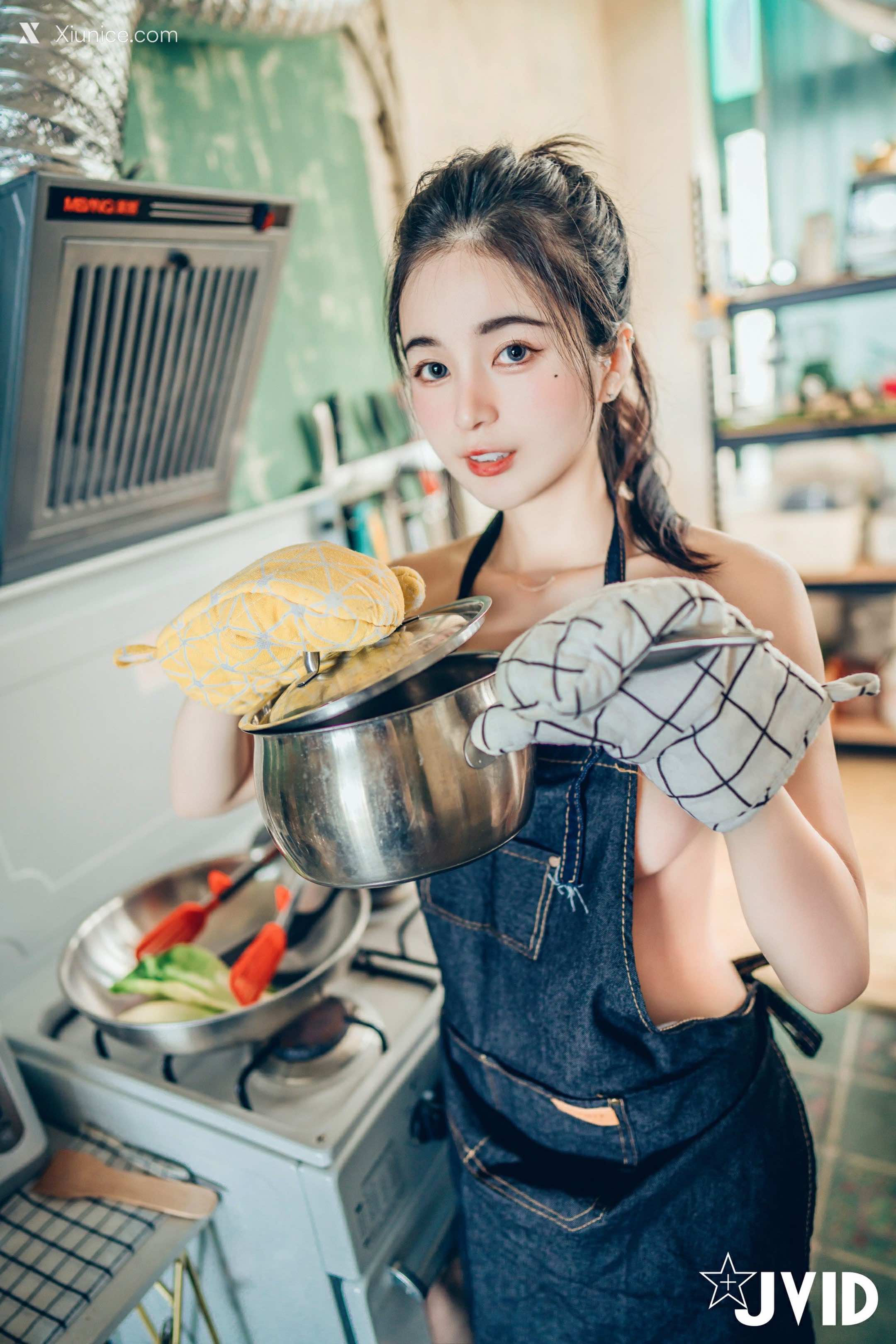 JVID 辰辰 巨乳嬌妻 58