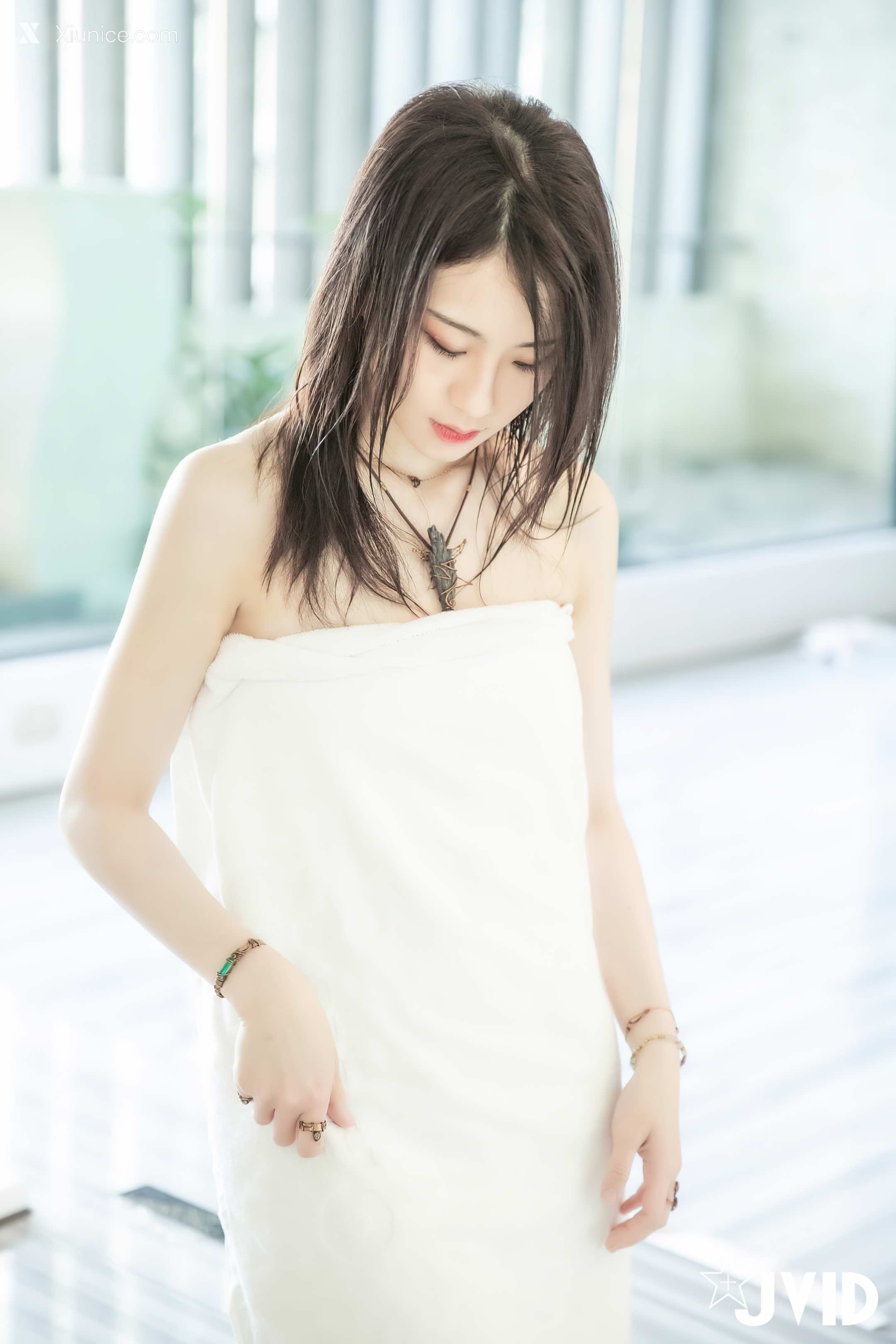 JVID 阿黎 高颜值女神湿身淋浴 32