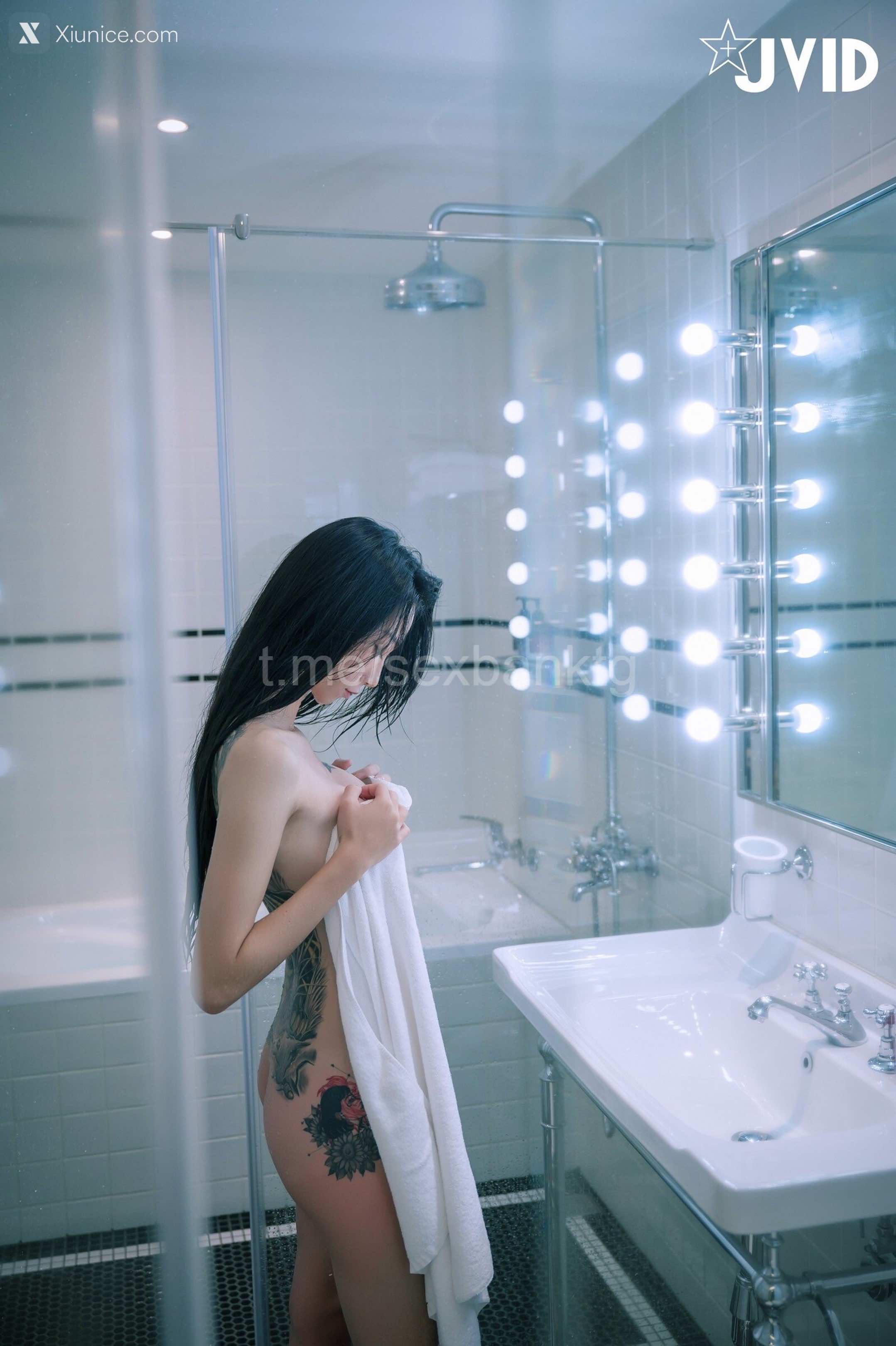 JVID 飘 Home Alone 113