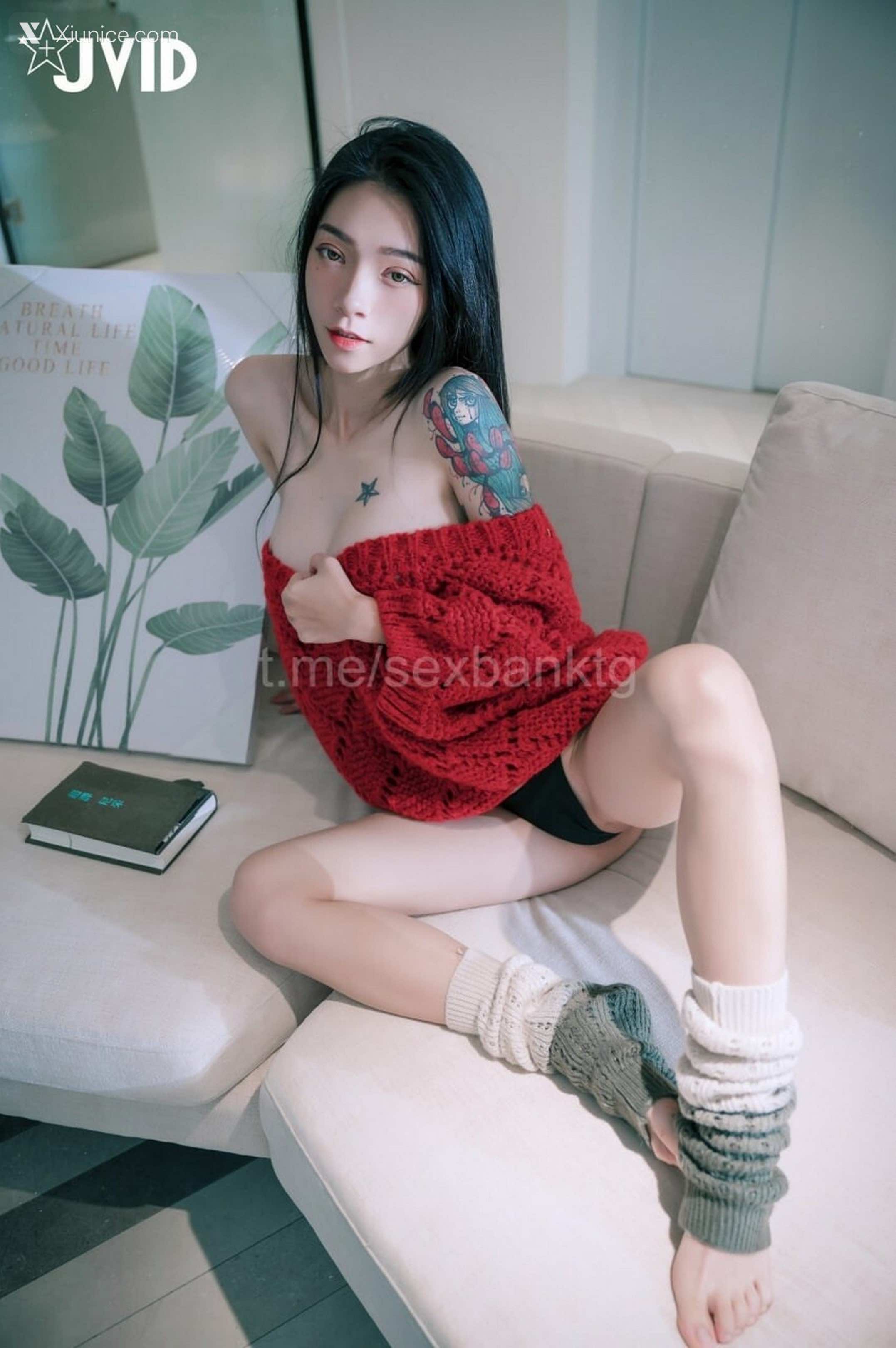 JVID 飘 Home Alone 18