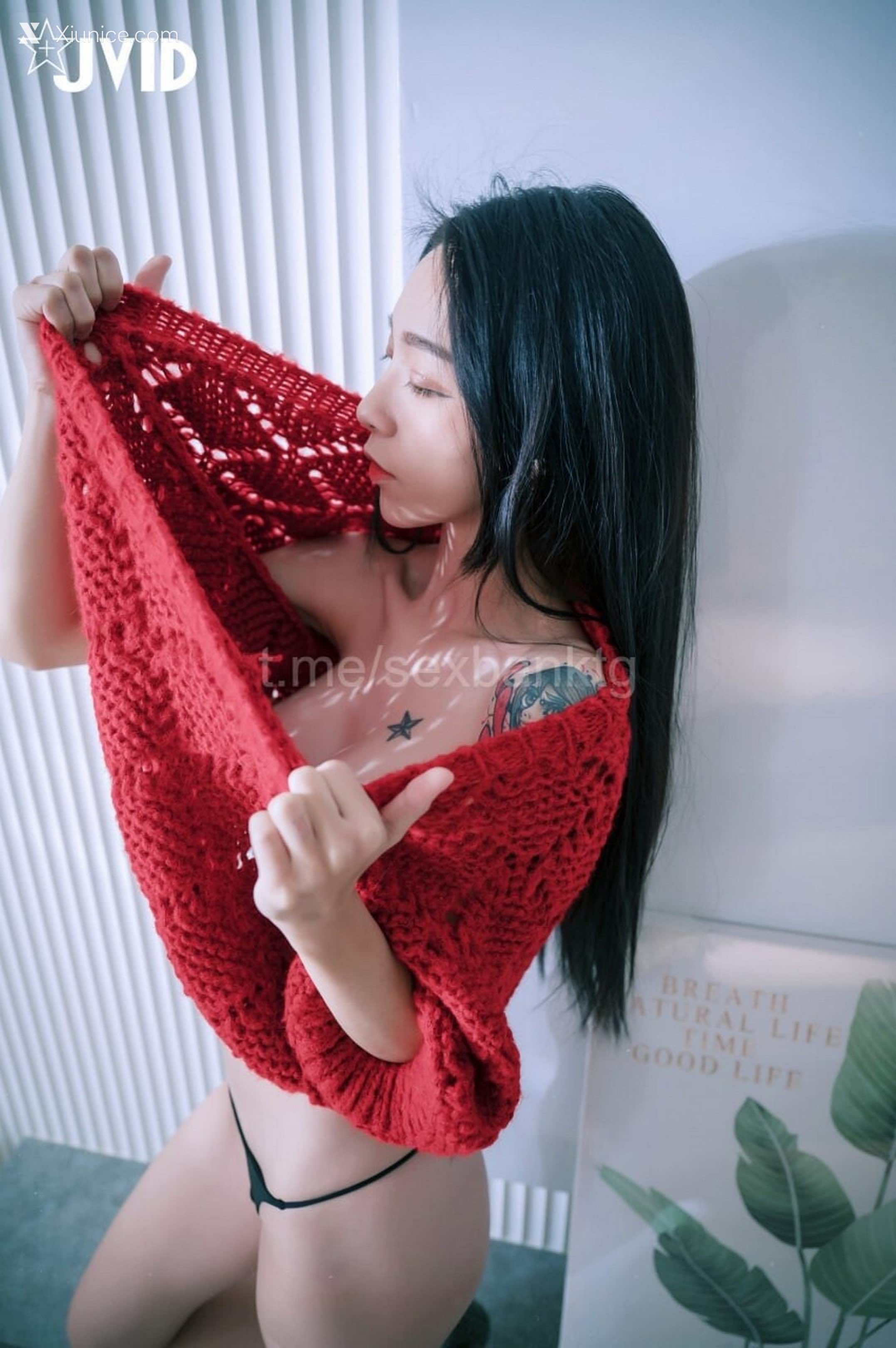 JVID 飘 Home Alone 52