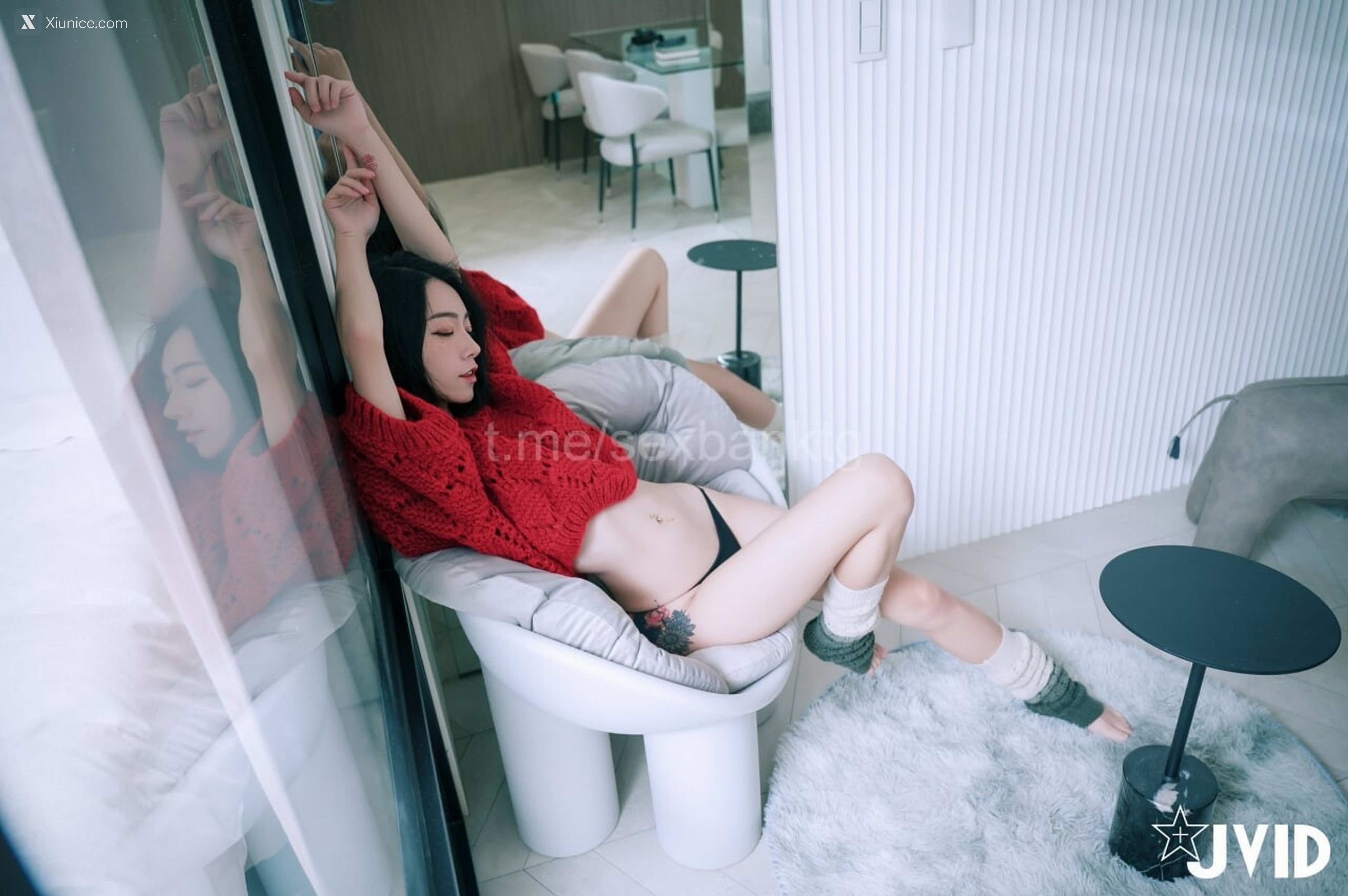 JVID 飘 Home Alone 56