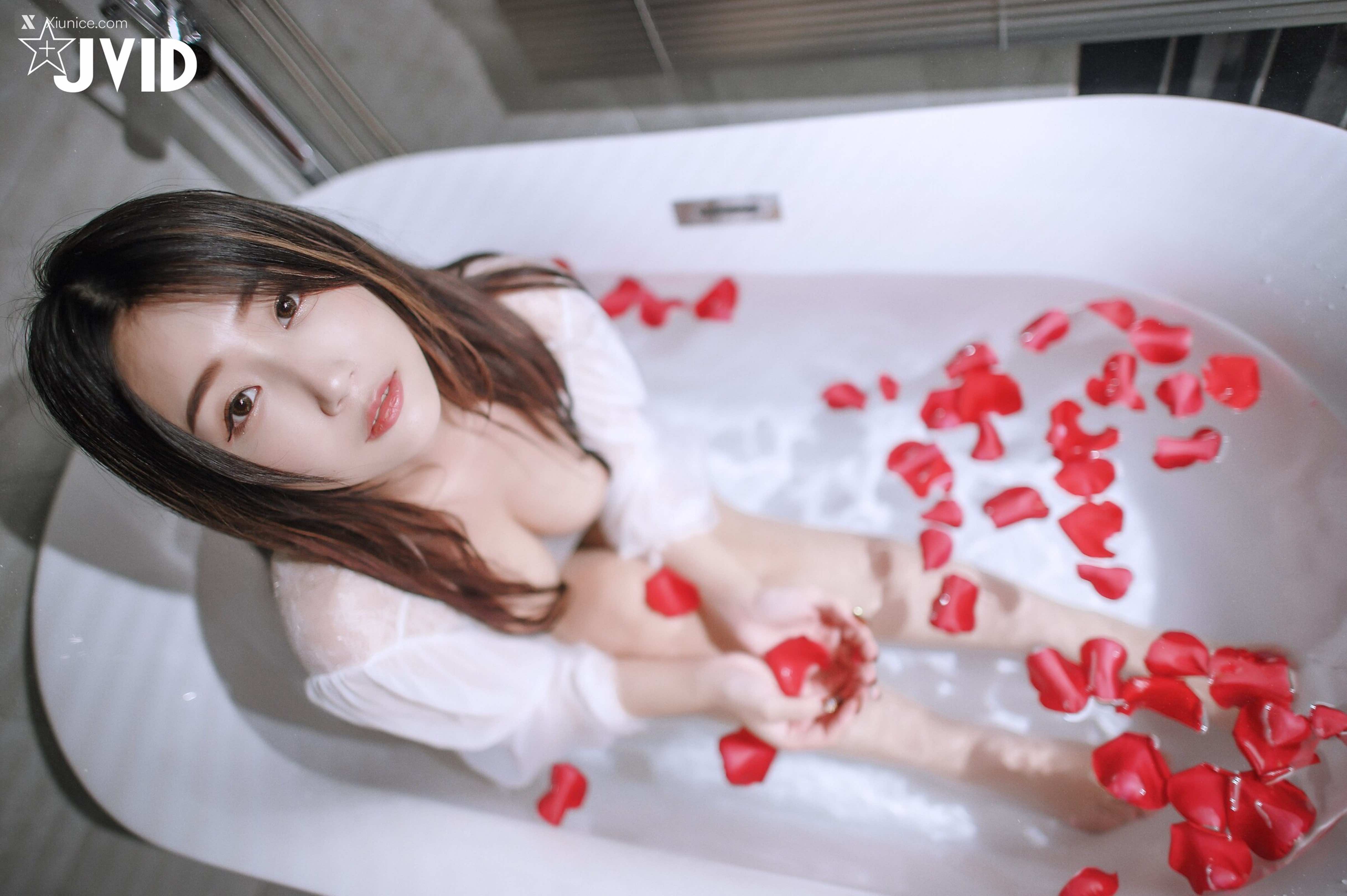 JVID Mini 肉包 Hot Lover 118