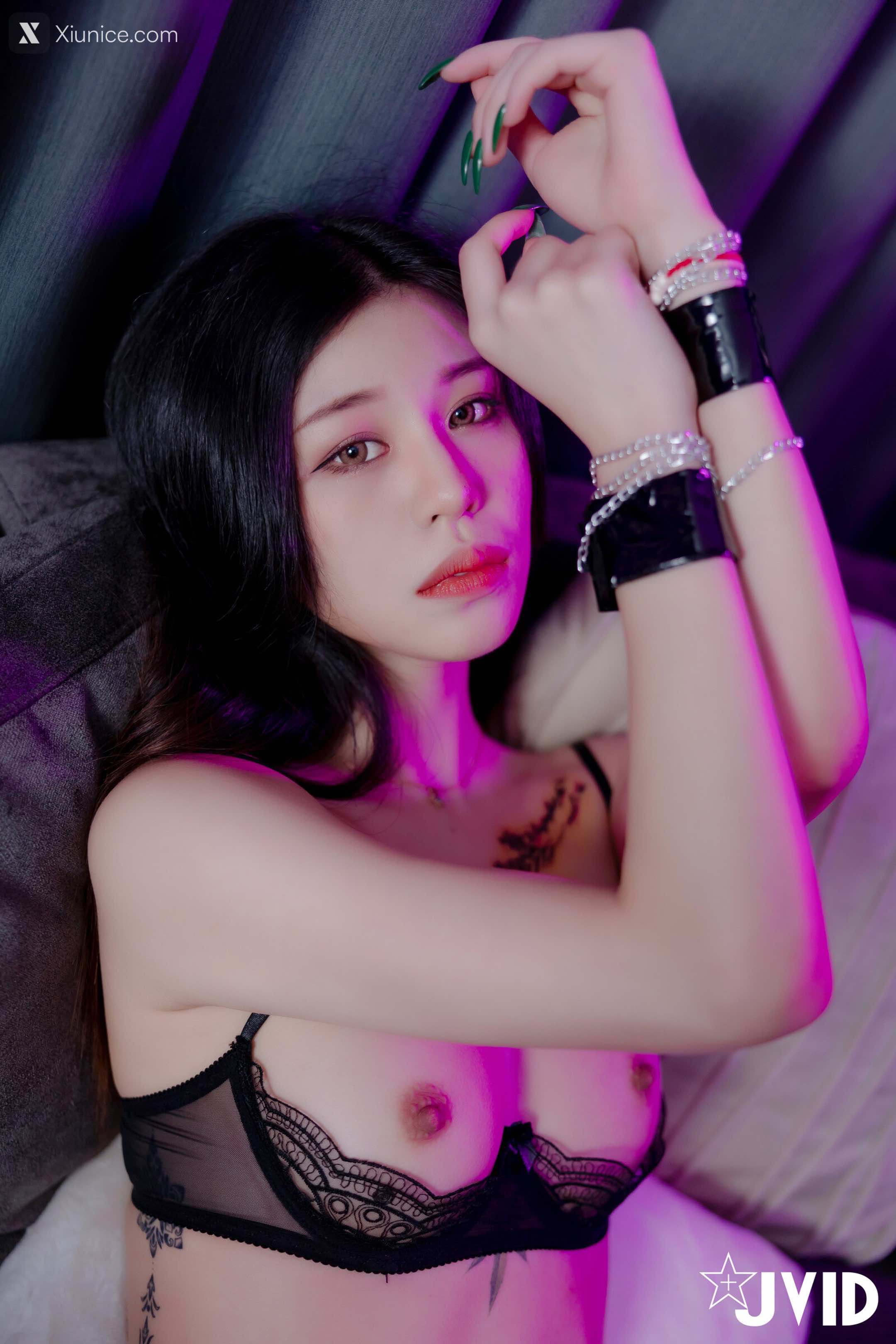 JVID Queen Medusa 與女秘書的約會 49