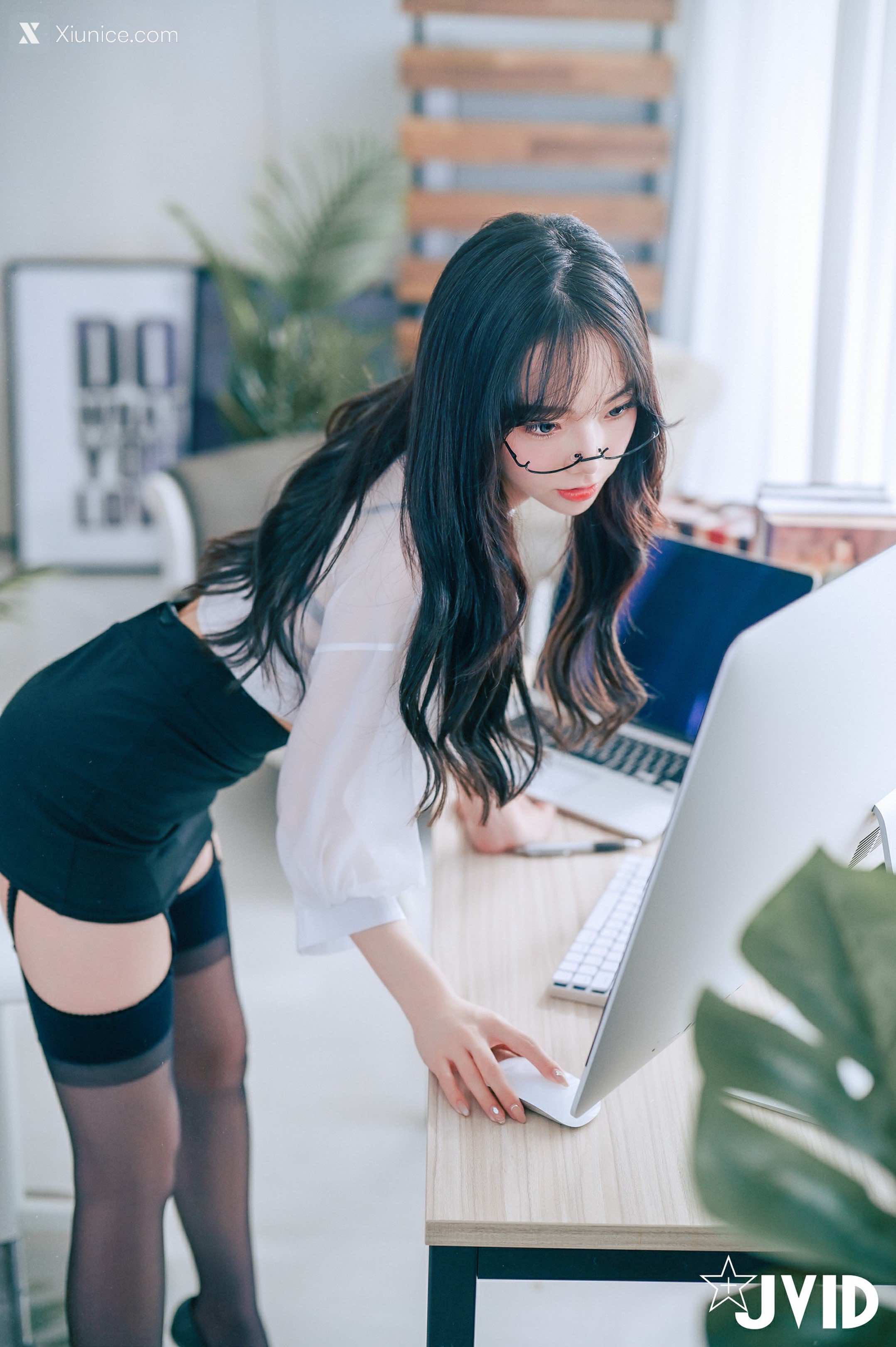 JVID Xiunice.com 啾啾 淫欲小秘書 119